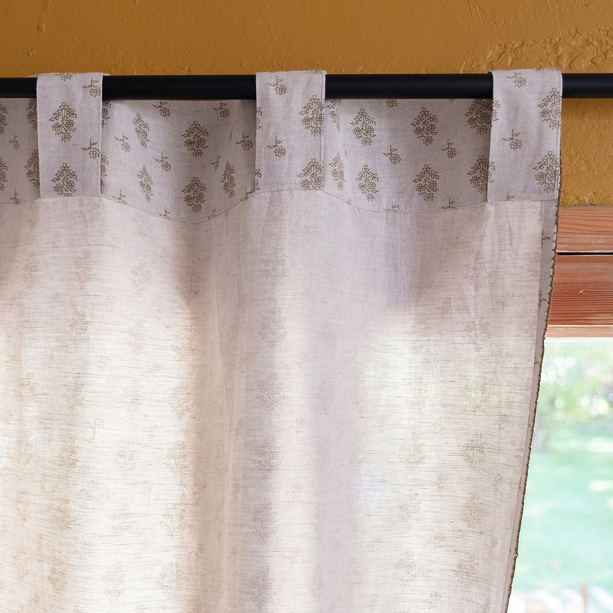 OVELA - Rideau à passants cachés en lin et coton motif fleuri finition croquet 140x250cm - beige