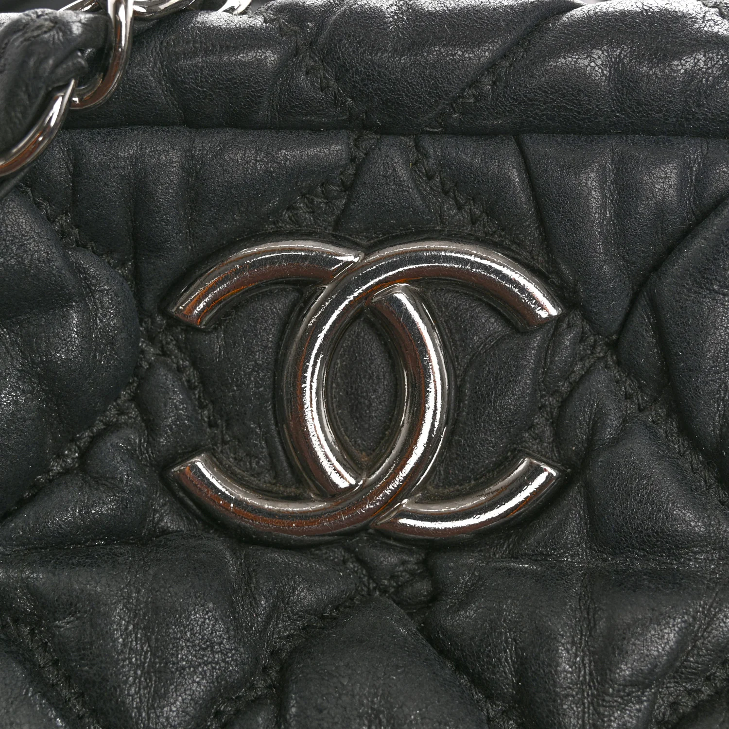 Calfskin Bubble Quilt Bowler Black - Top Club