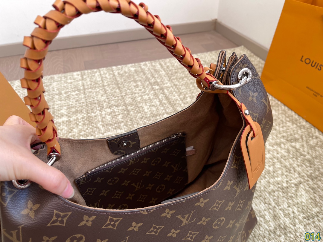 Louis new arrival tote bag size : 34 * 28 cm - Top Club