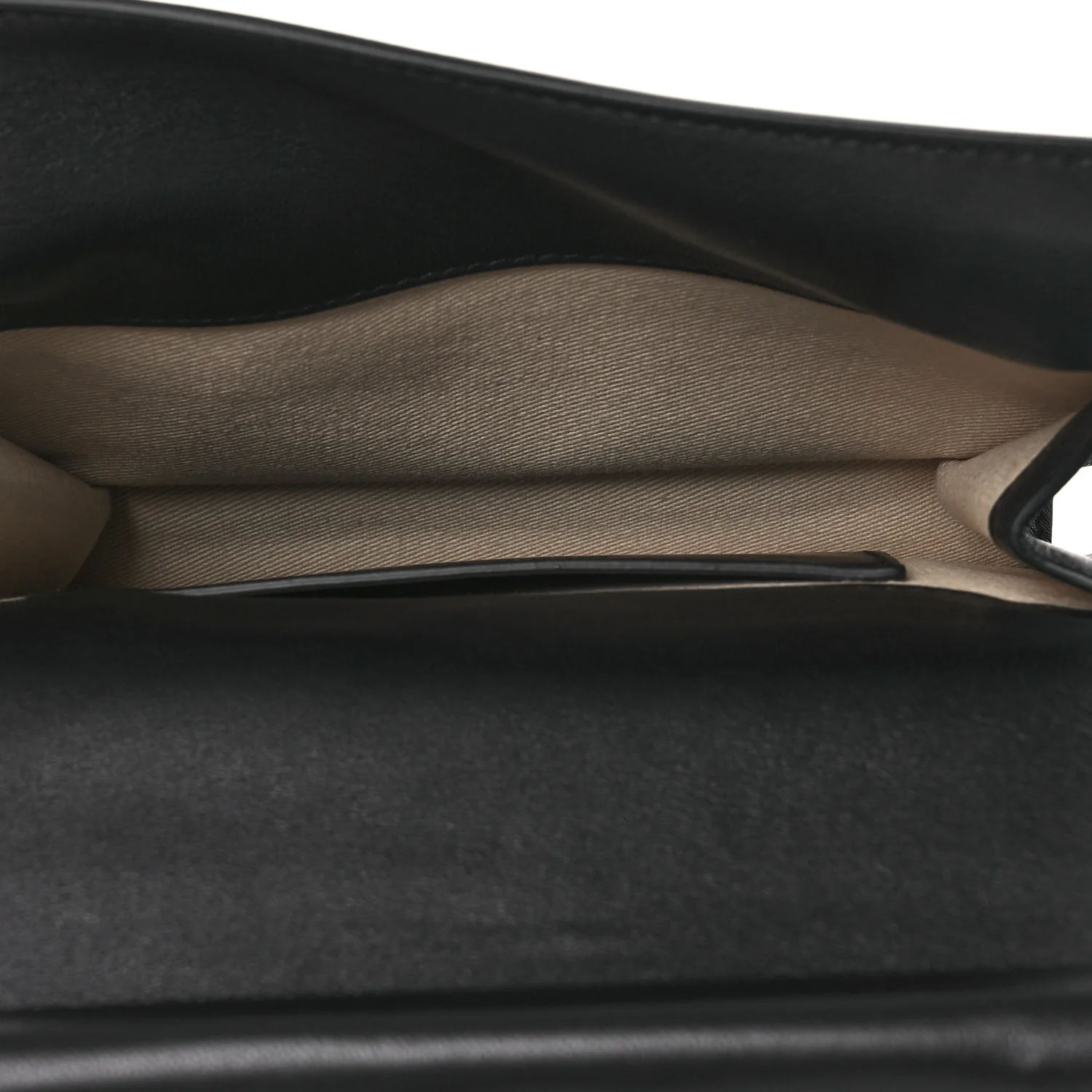 Smooth Calfskin La Pochette Rond Carre Black - Top Club