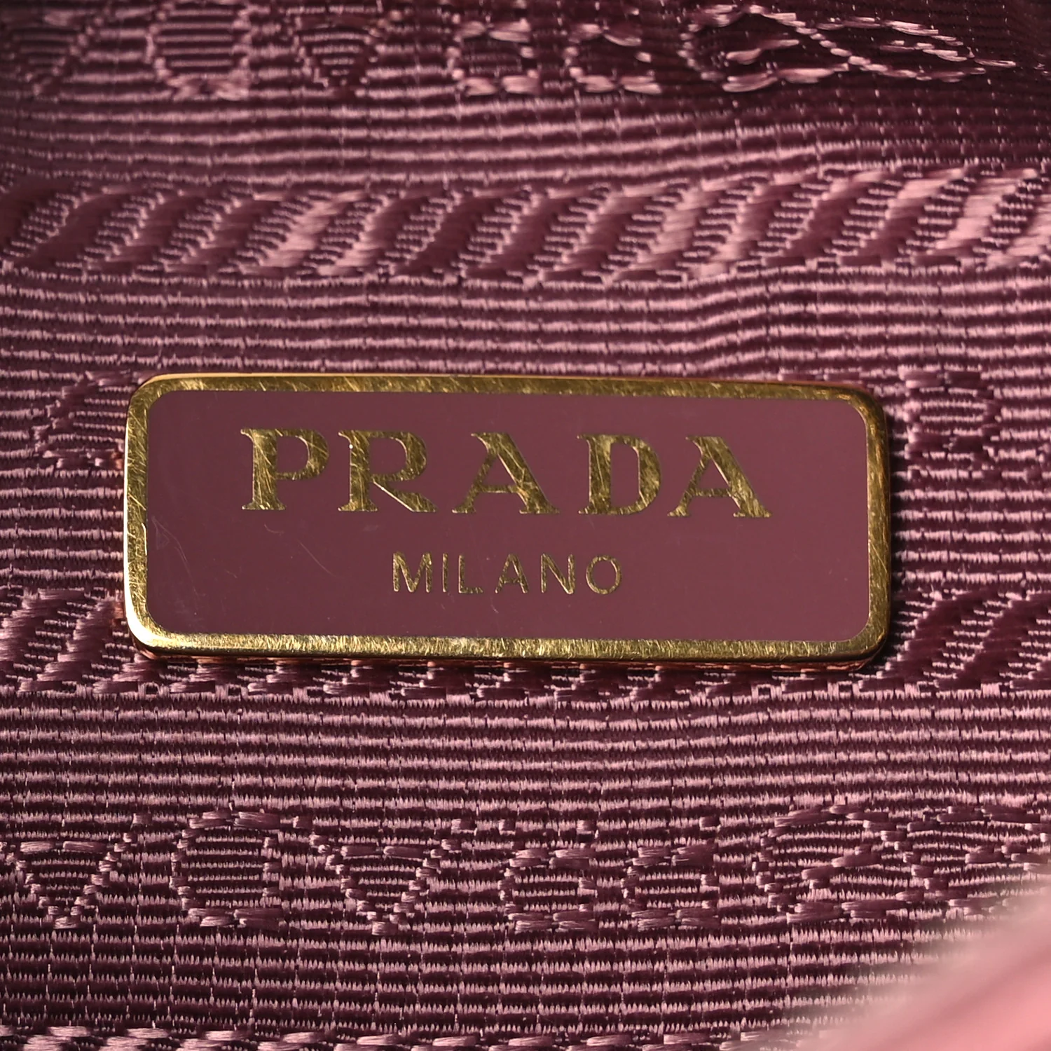 Saffiano Lux Re-Edition 2005 Shoulder Bag Petalo - Top Club