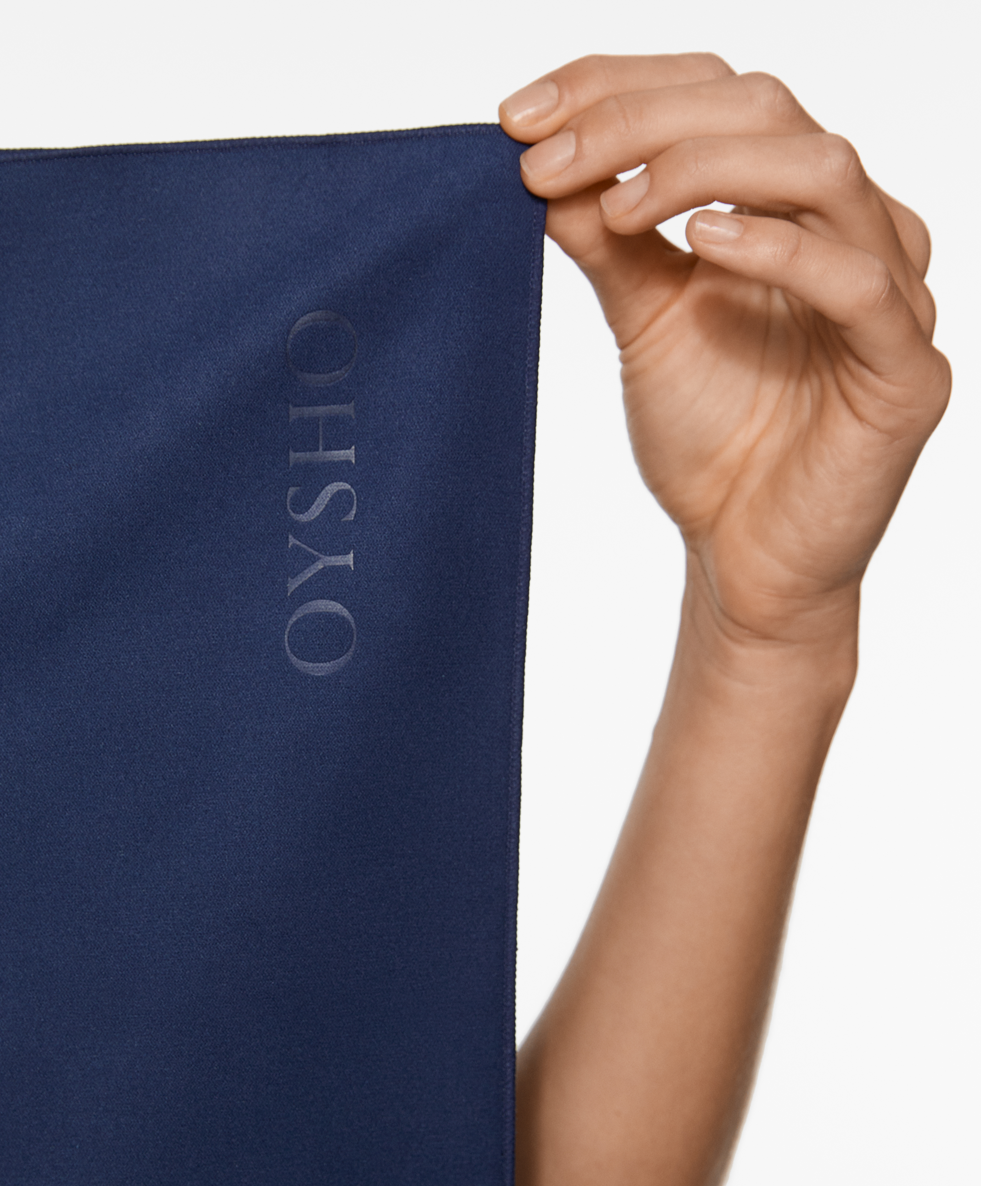 OYSHO Medium quick-drying microfibre towel