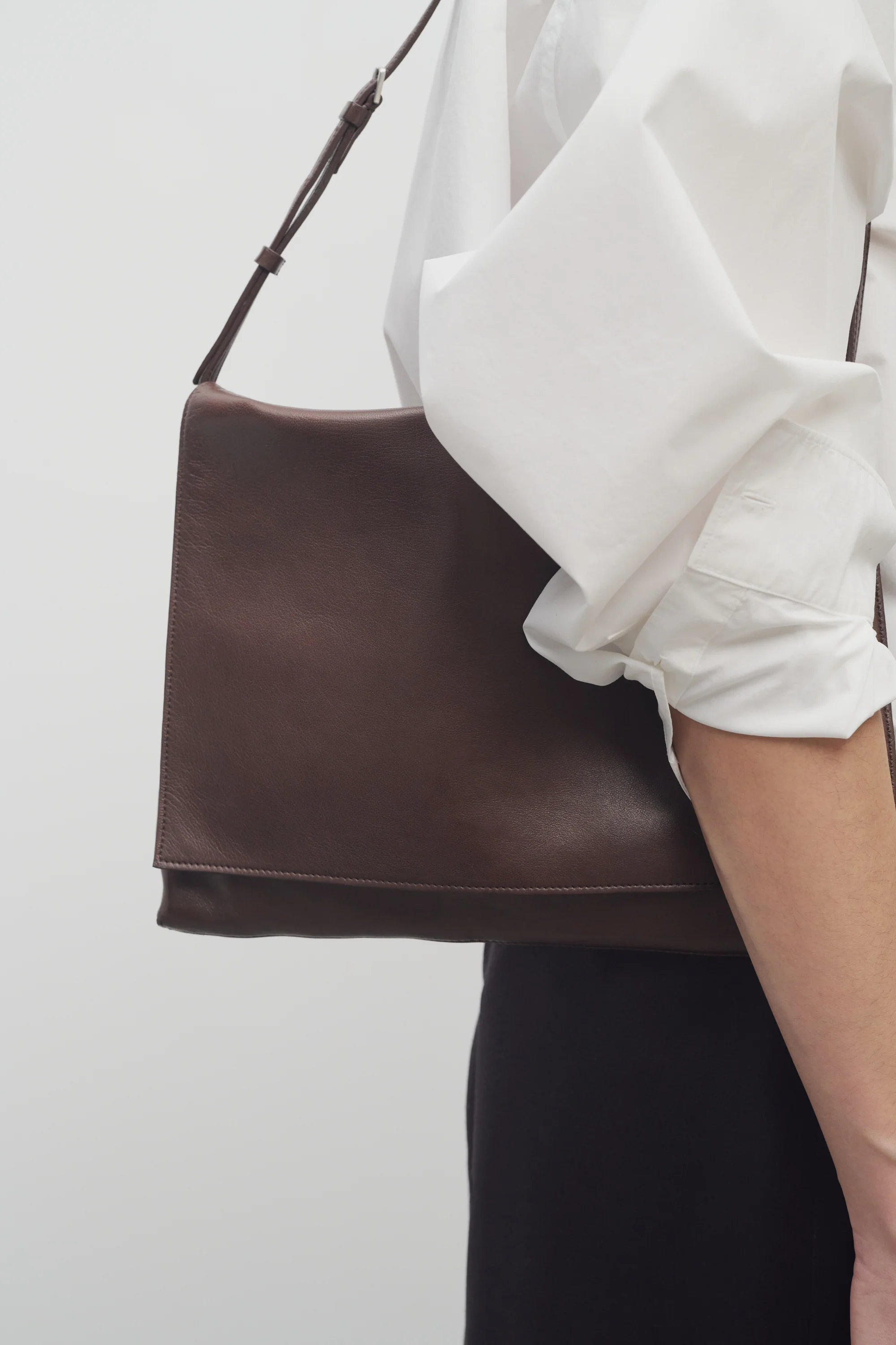Nan Shoulder Bag in Leather - Top Club