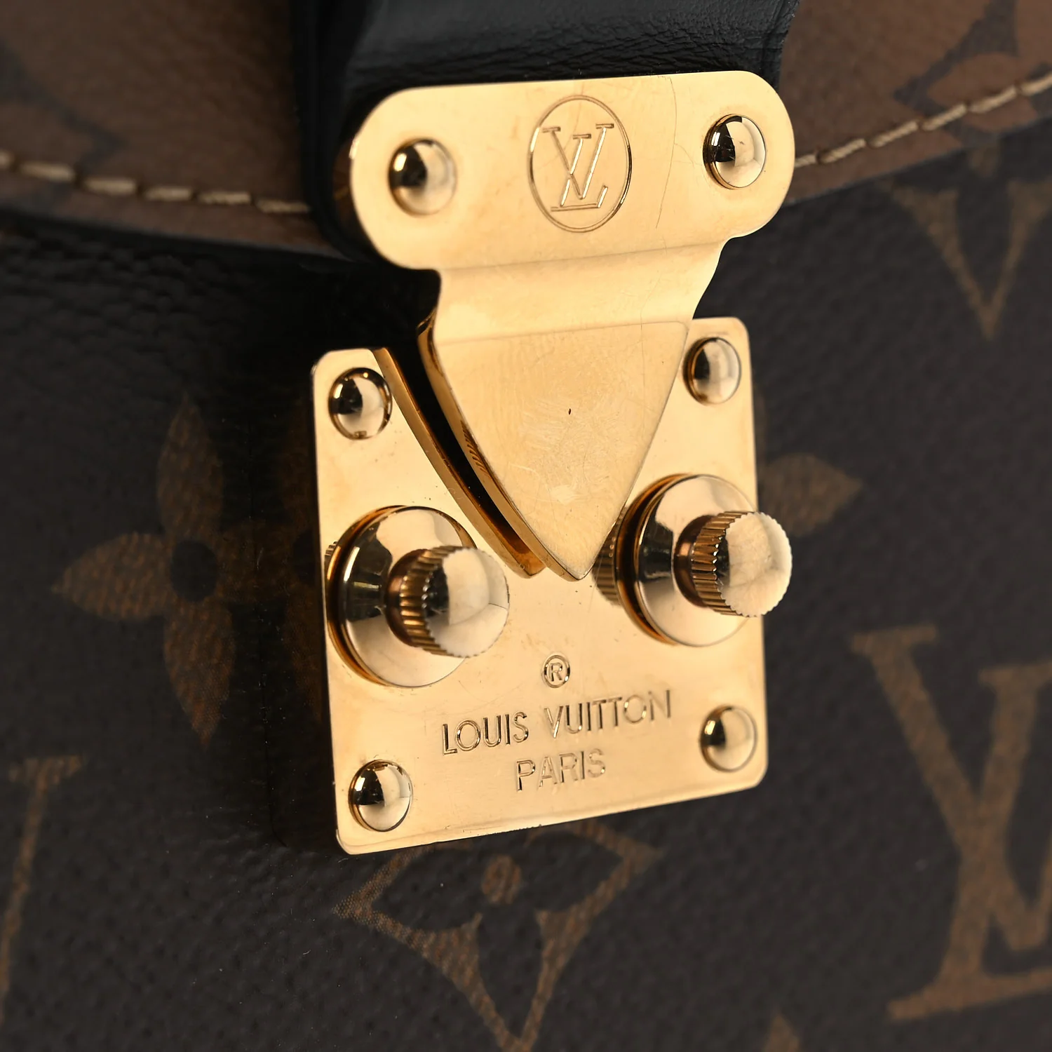 Reverse Monogram Camera Box NM - Top Club