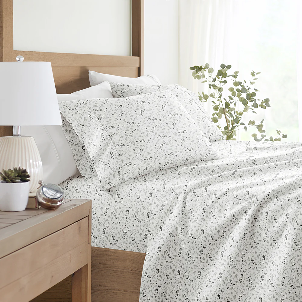 Tossed Foliage 4-Piece Pattern Sheet Set - Sale