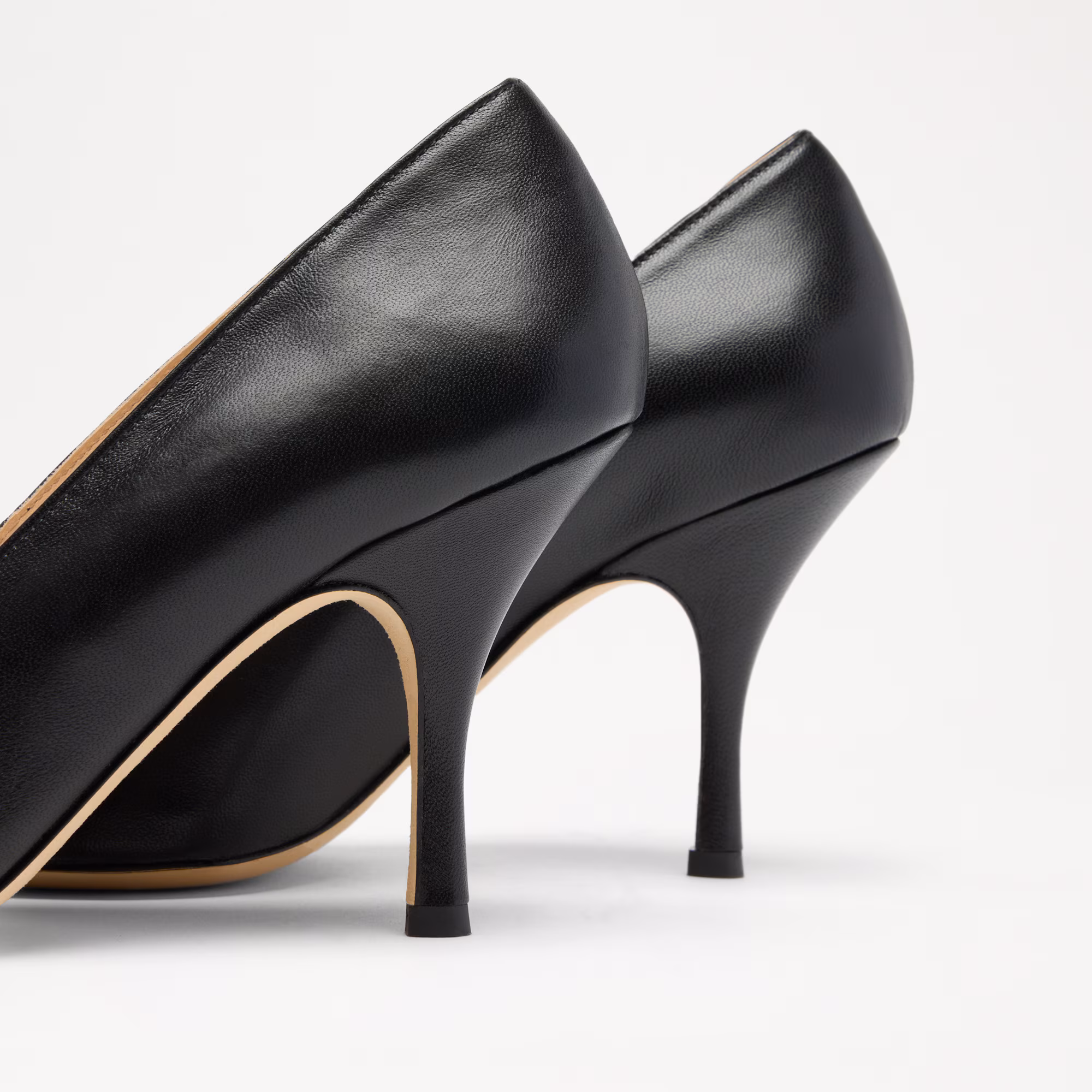 Hillcliffe Court HighHigh Heeled Court