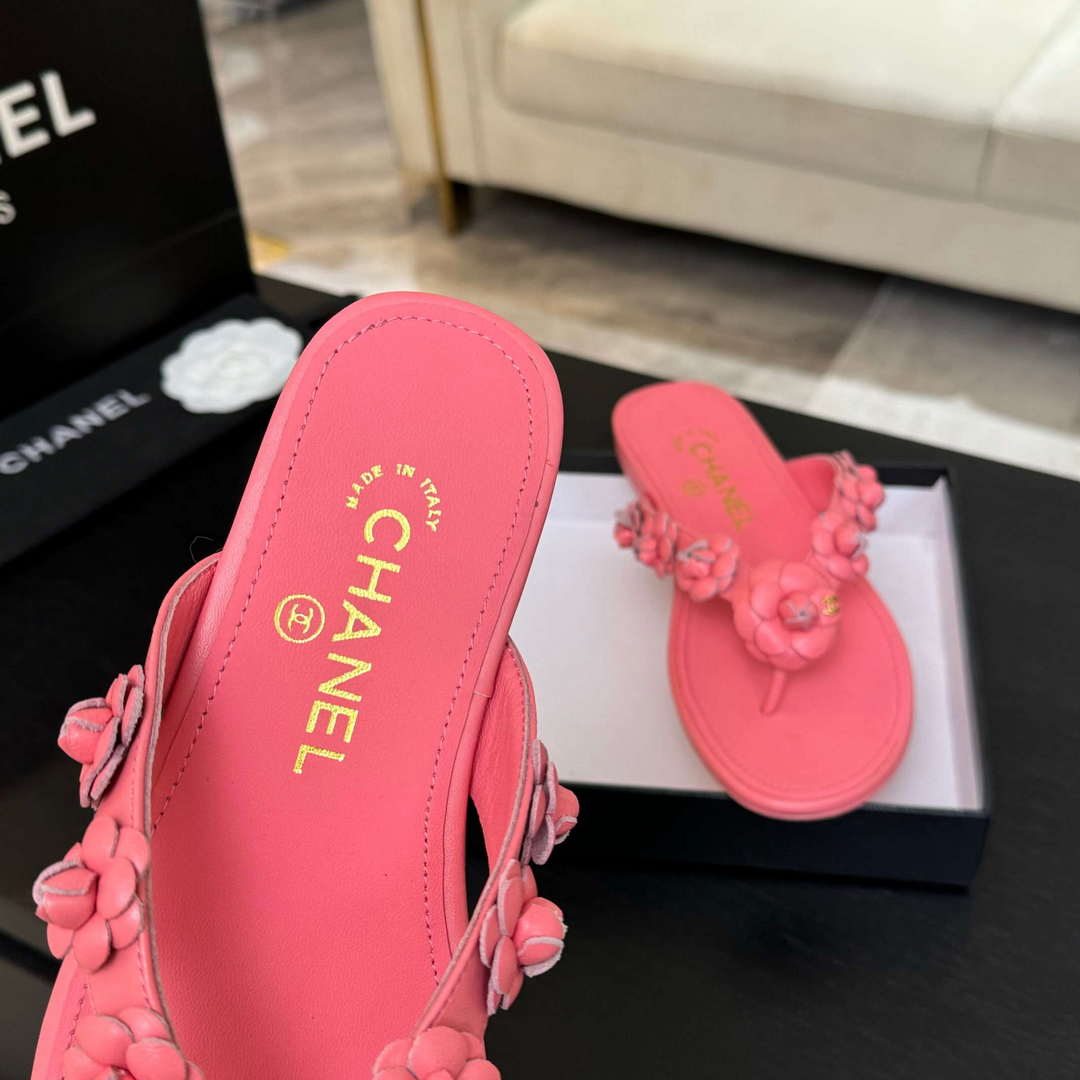Chanel Women's Camellia Flip Flop Sandals Lambskin C92582 - Sneaker Replica Workshop