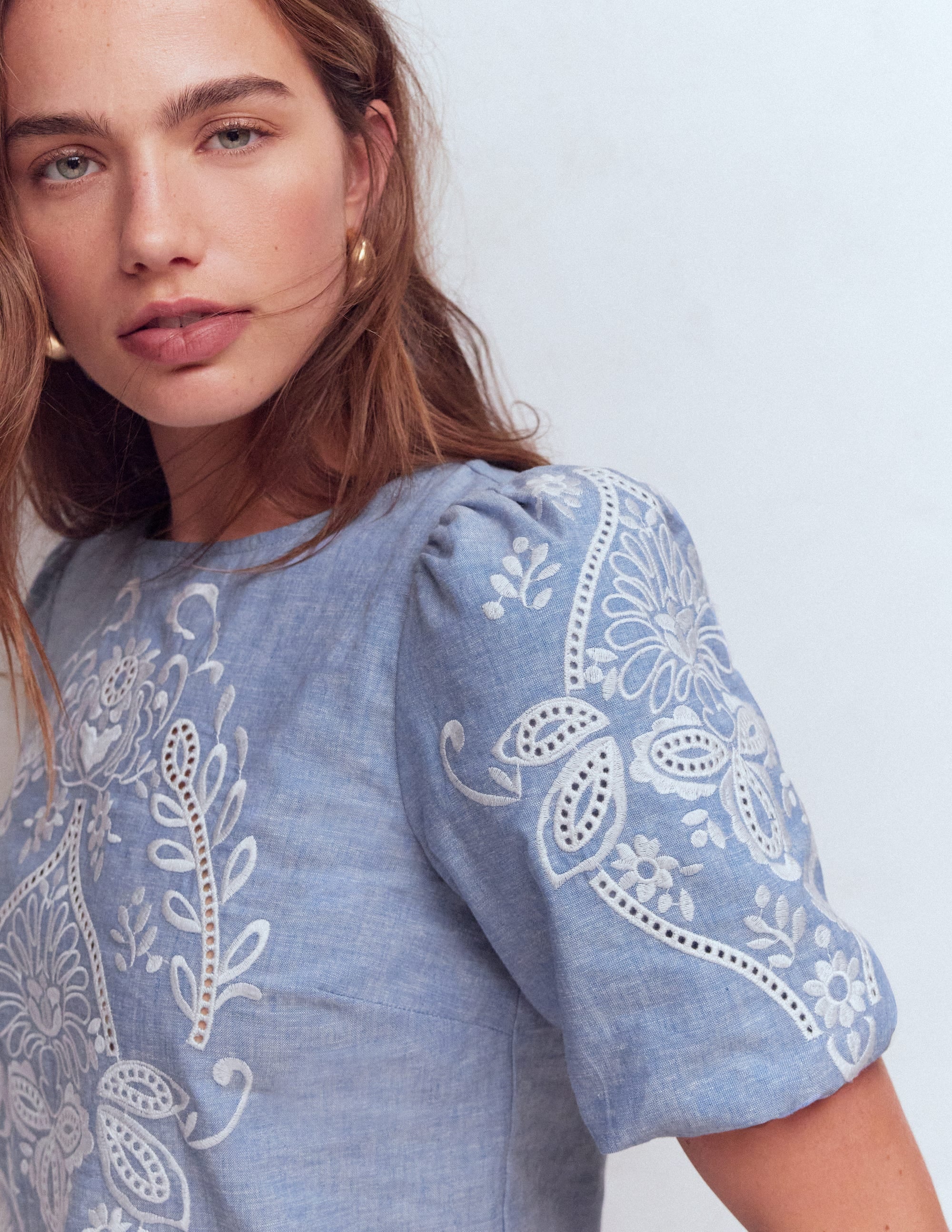 Oberteil aus Leinen mit Puffärmeln-Blauer Faux-Uni