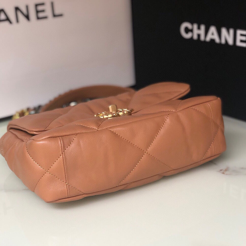 CHANEL 19 Handbag - Top Club