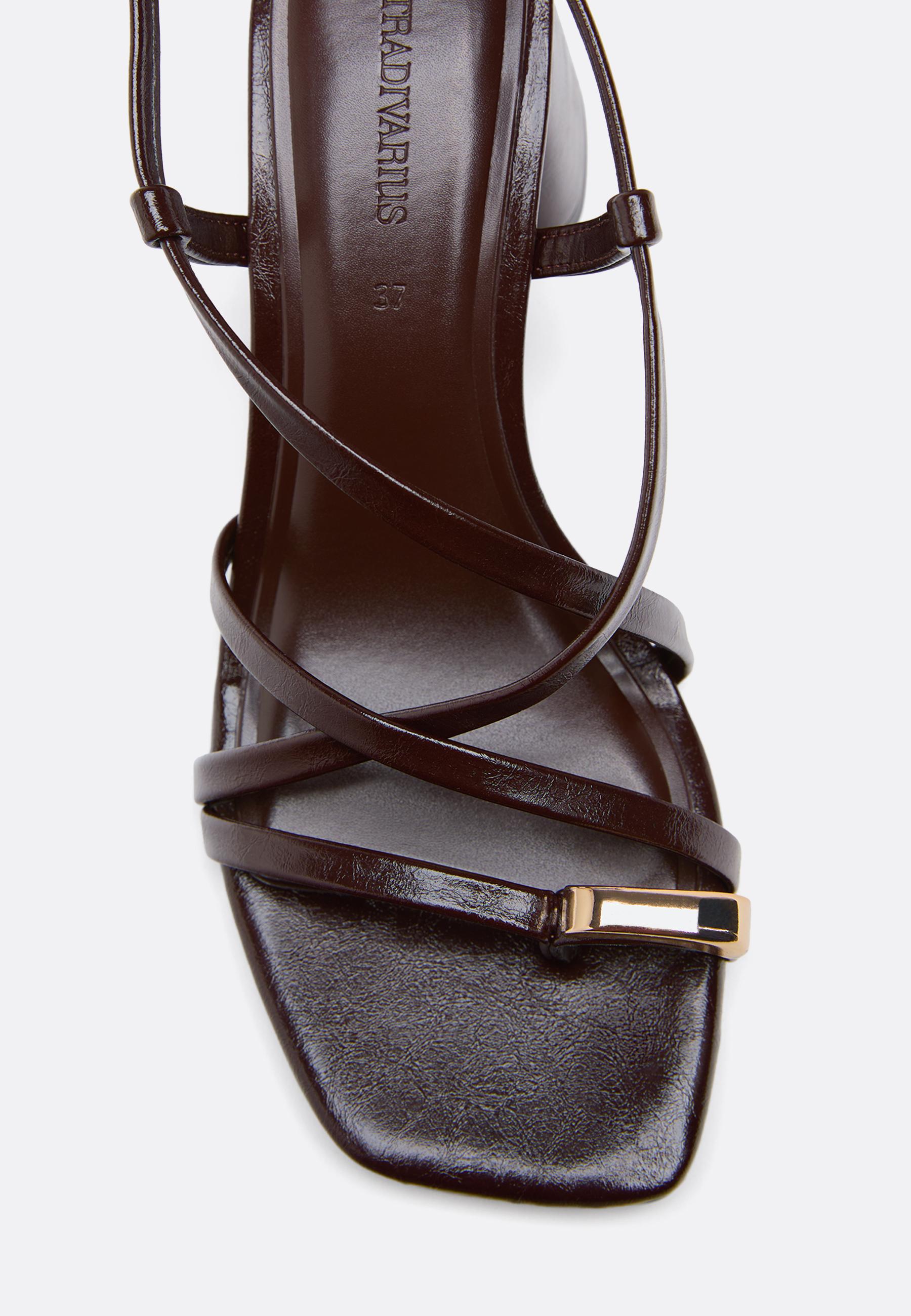 HEELED MULTI-STRAP SANDALS WITH DETAIL