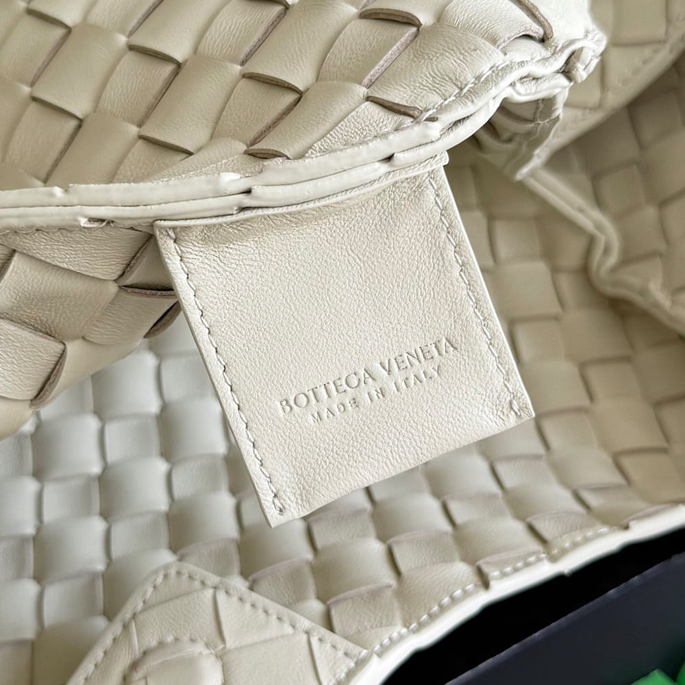 Bottega Veneta Medium Campana(HIGH-END GRADE) - Top Club
