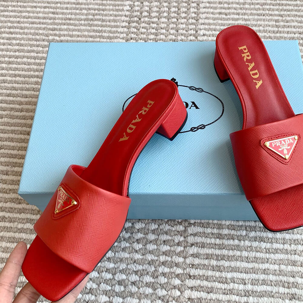 Prada Saffiano patent leather sandals - Top Club
