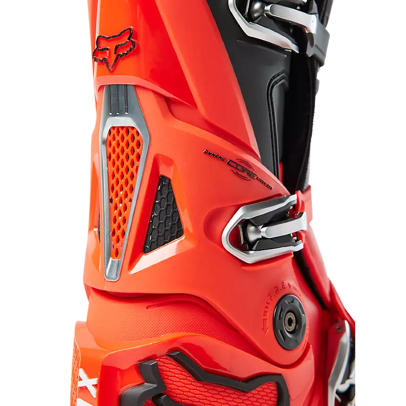 Instincts boots