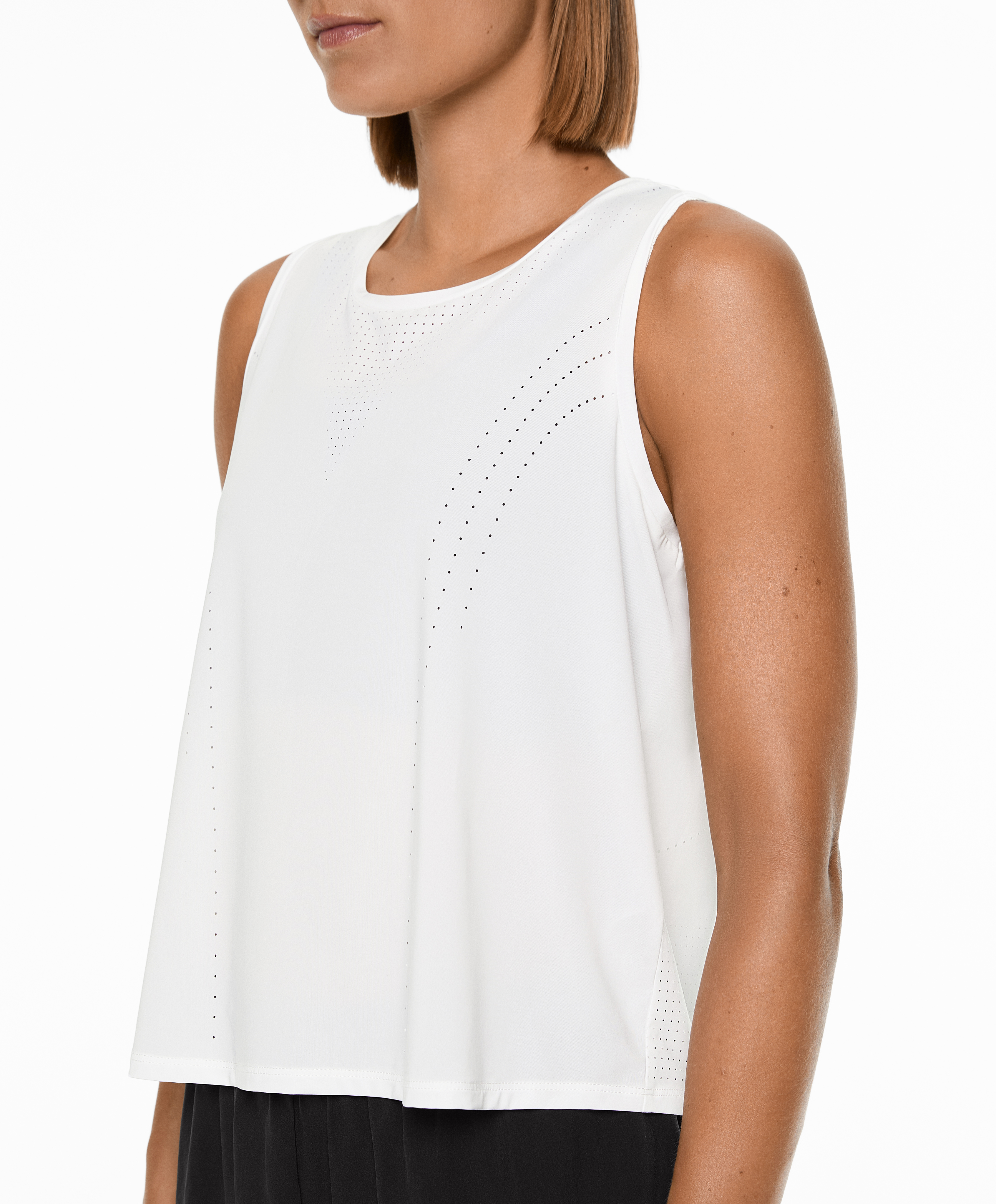 OYSHO Sleeveless cropped technical T-shirt