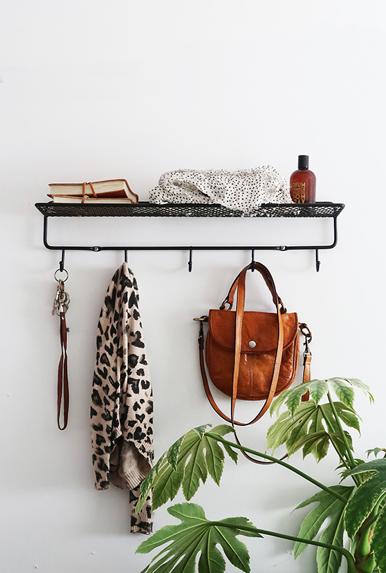 Puhlmann  Coatrack Frame-60