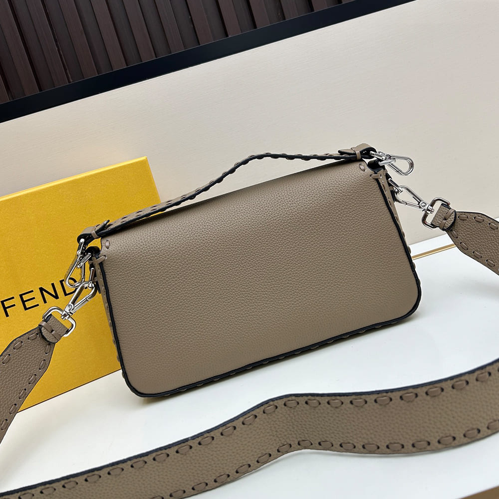Fendi Baguette - Top Club