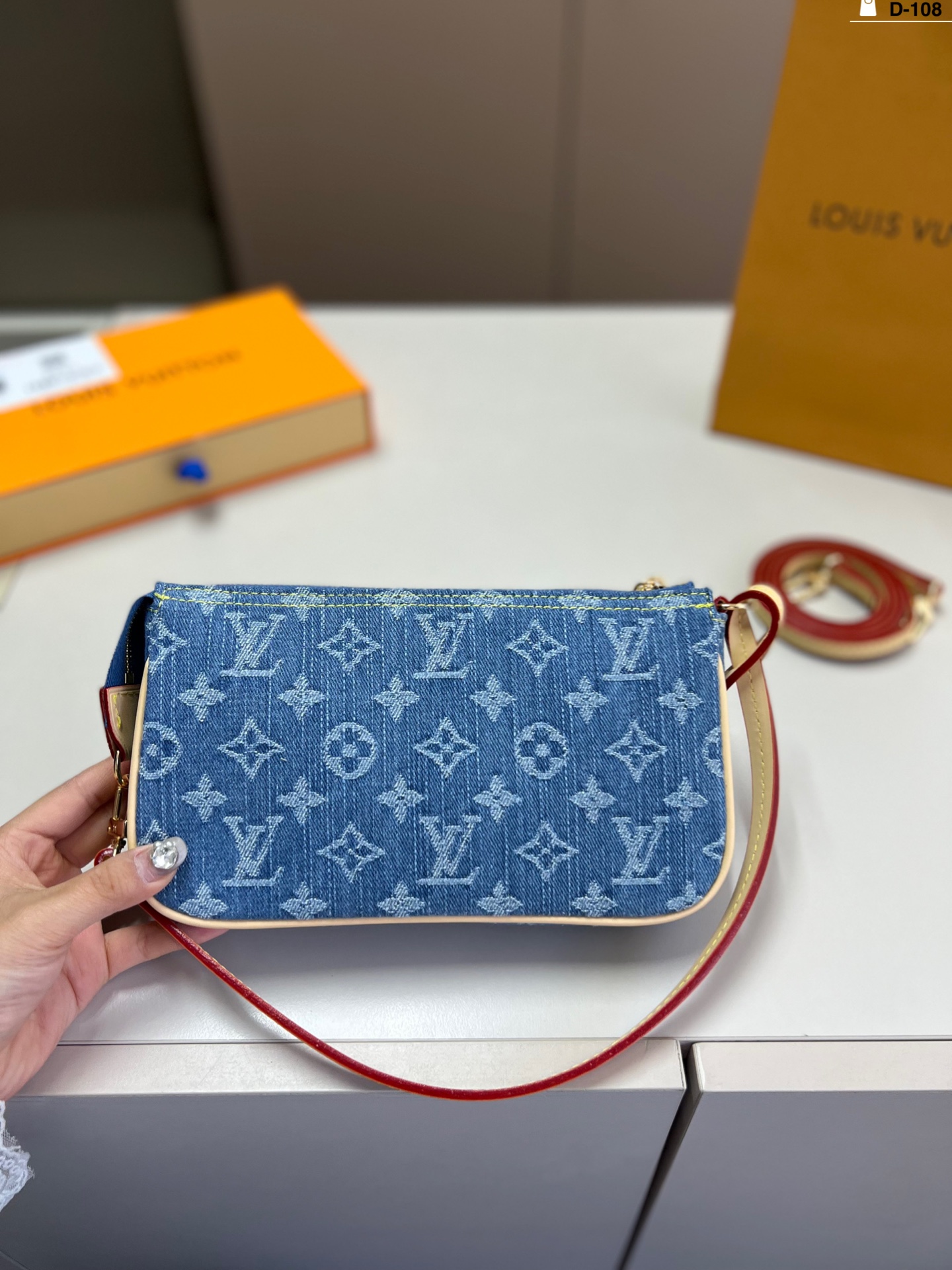 Louis new arrival IVY bag size: 21*12 cm - Top Club