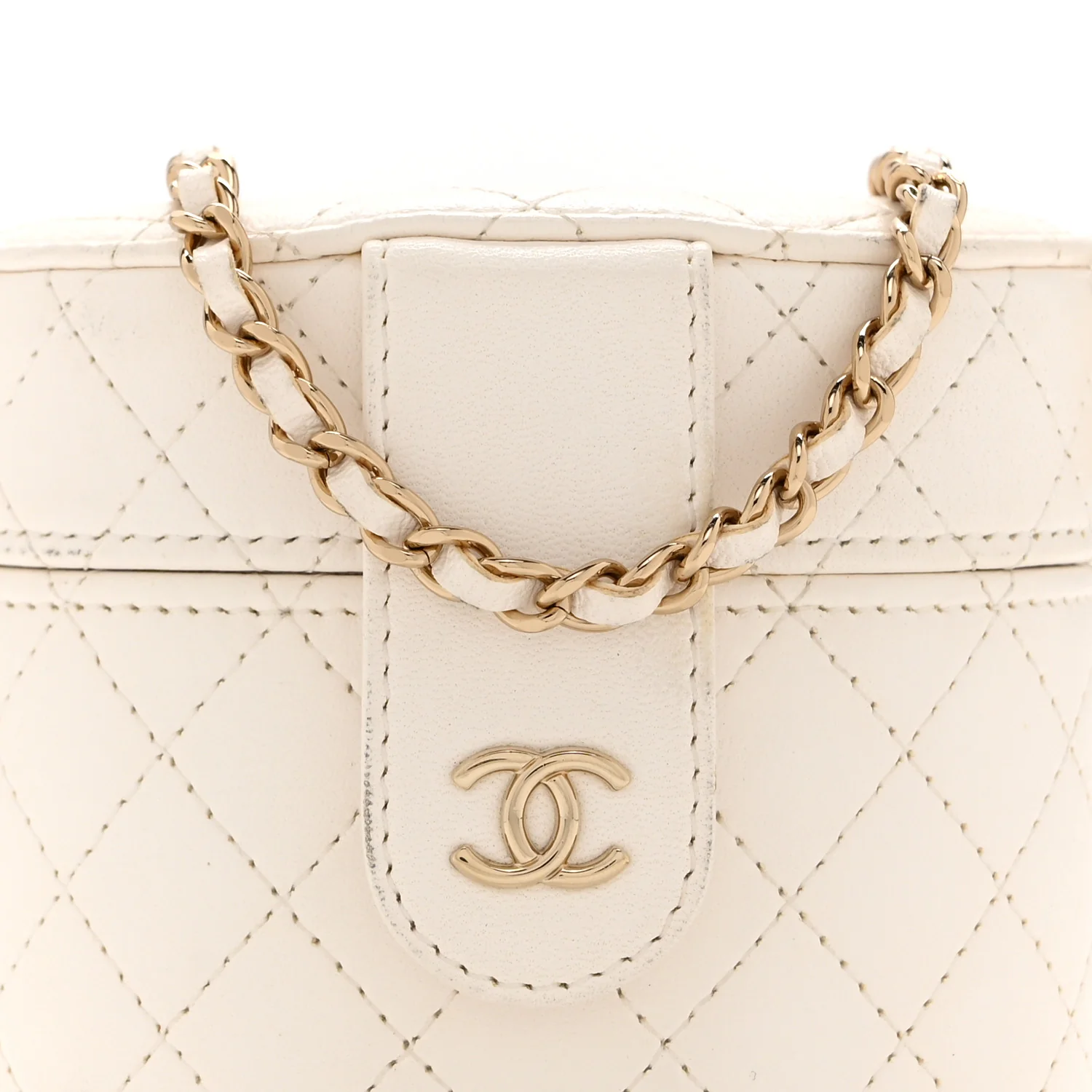 Lambskin Quilted Round Mini Vanity Case With Chain Case With Chain White - Top Club
