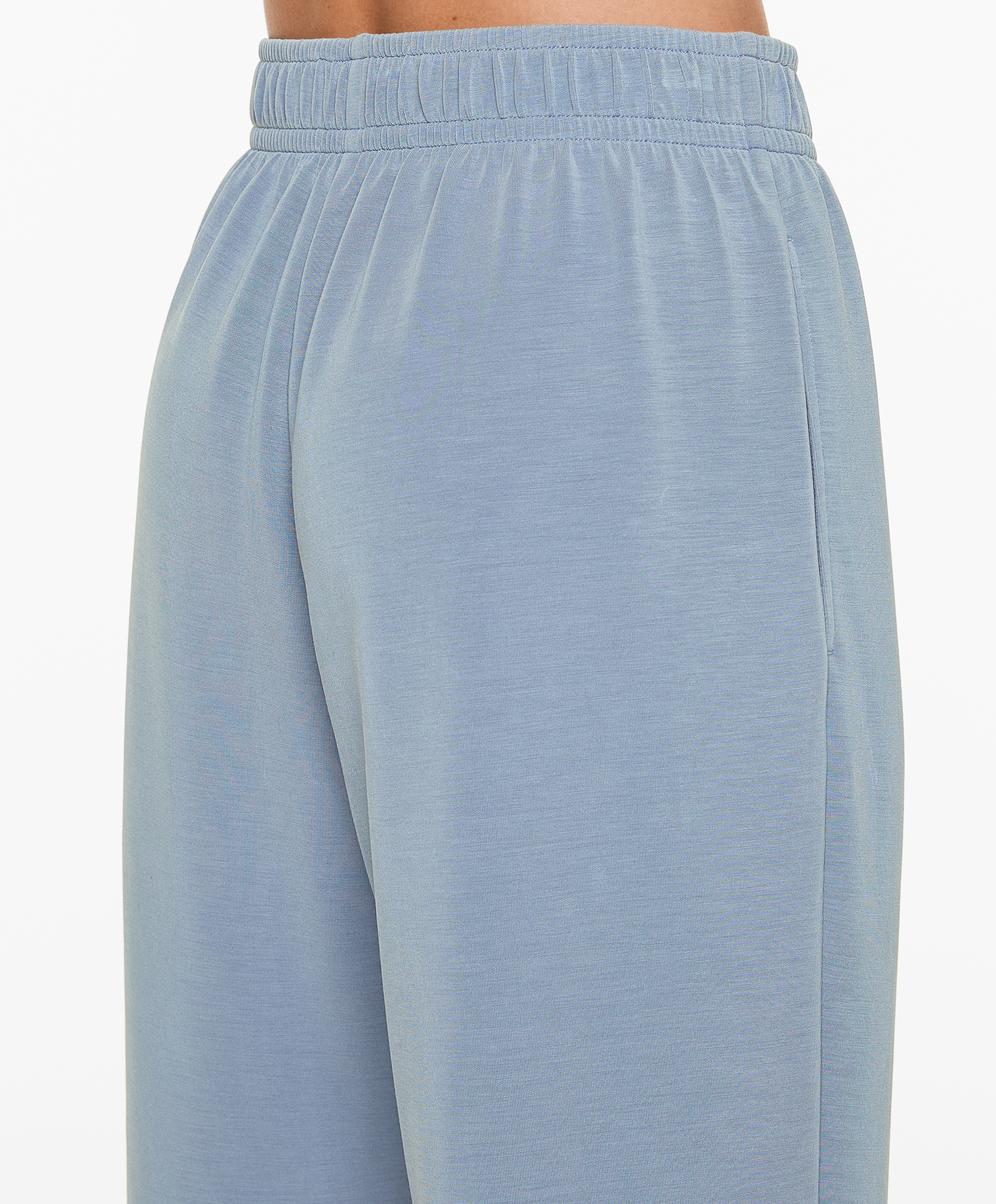 OYSHO Joggers with modal