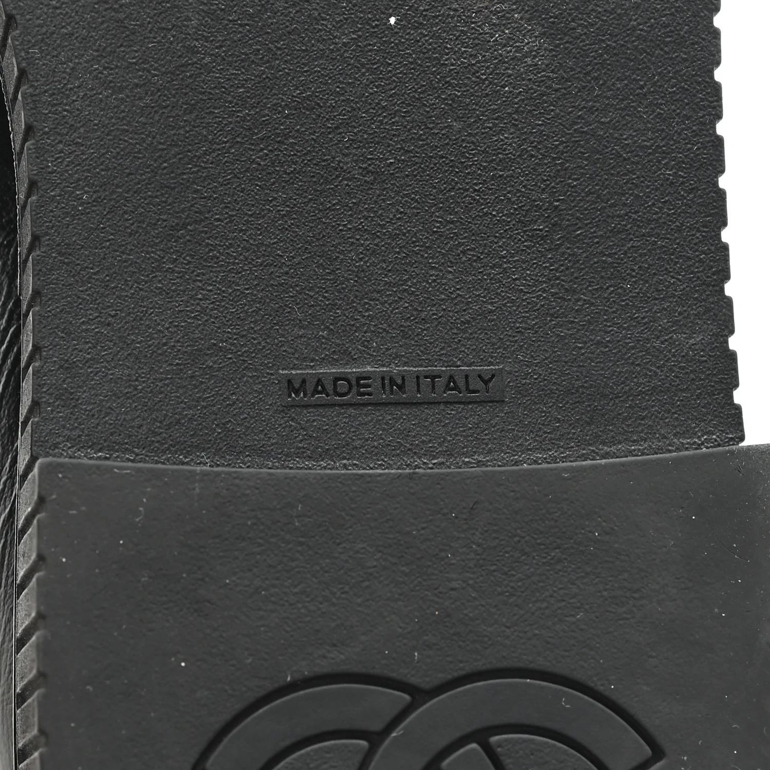 Shiny Crumpled Calfskin CC Mocassin Loafers 38.5 Black - Top Club