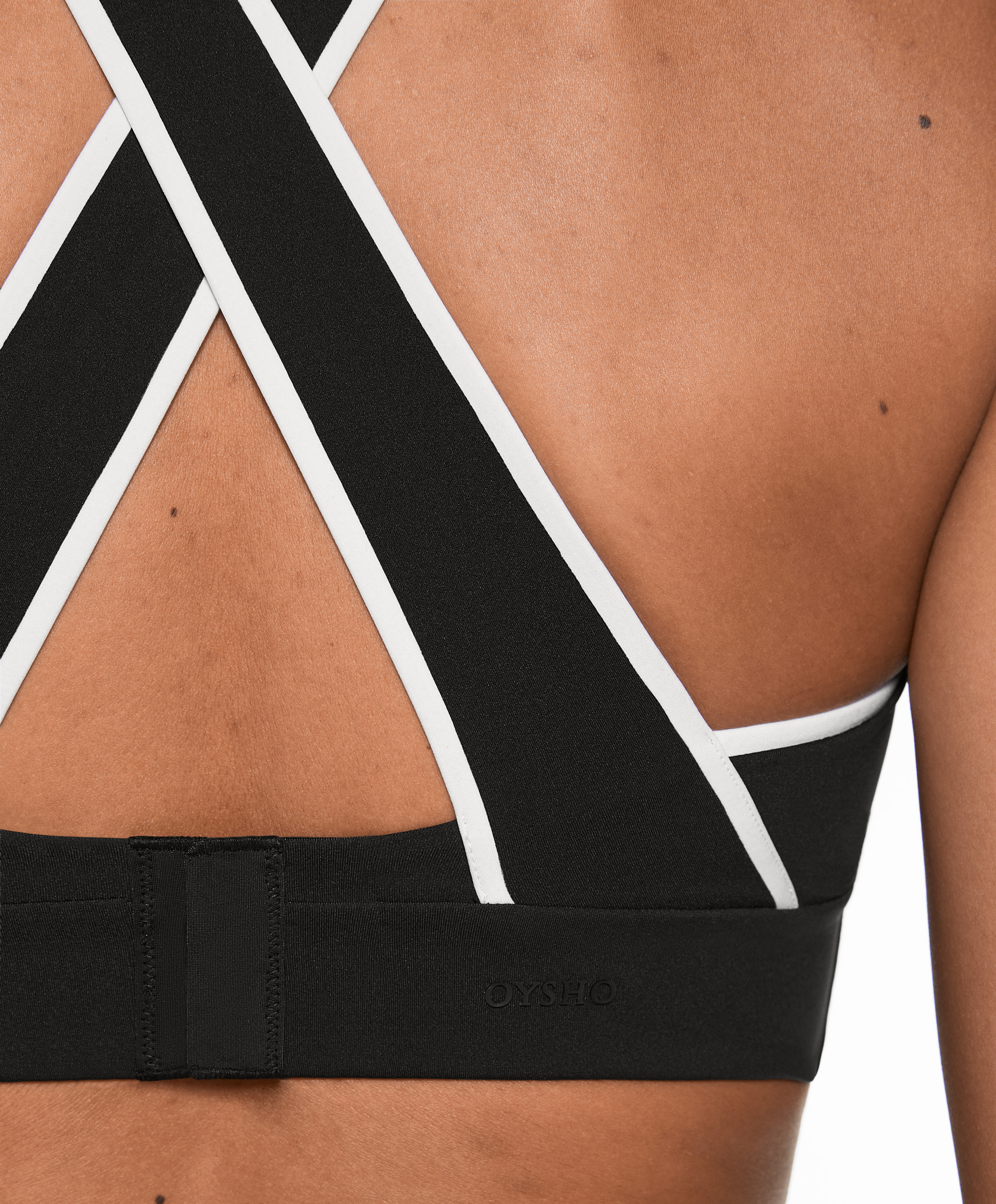 OYSHO Firm support compressive sports bra with piping