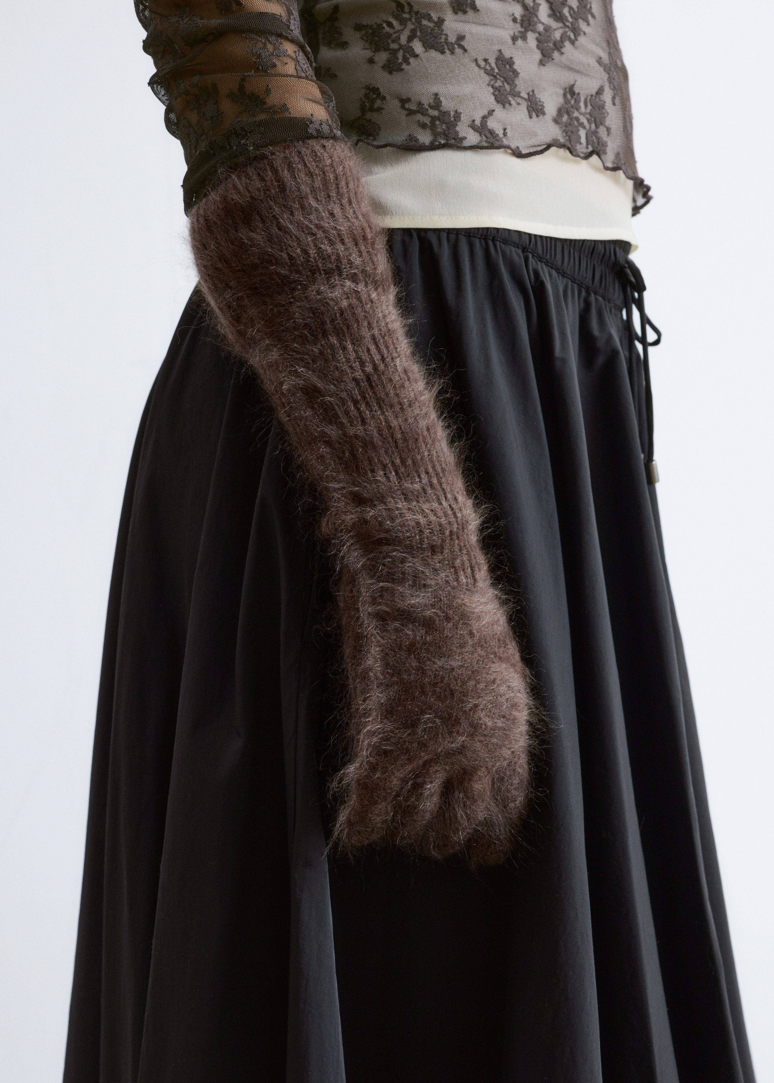 & Other Stories KNITTED BRUSHED CASHMERE GLOVES
