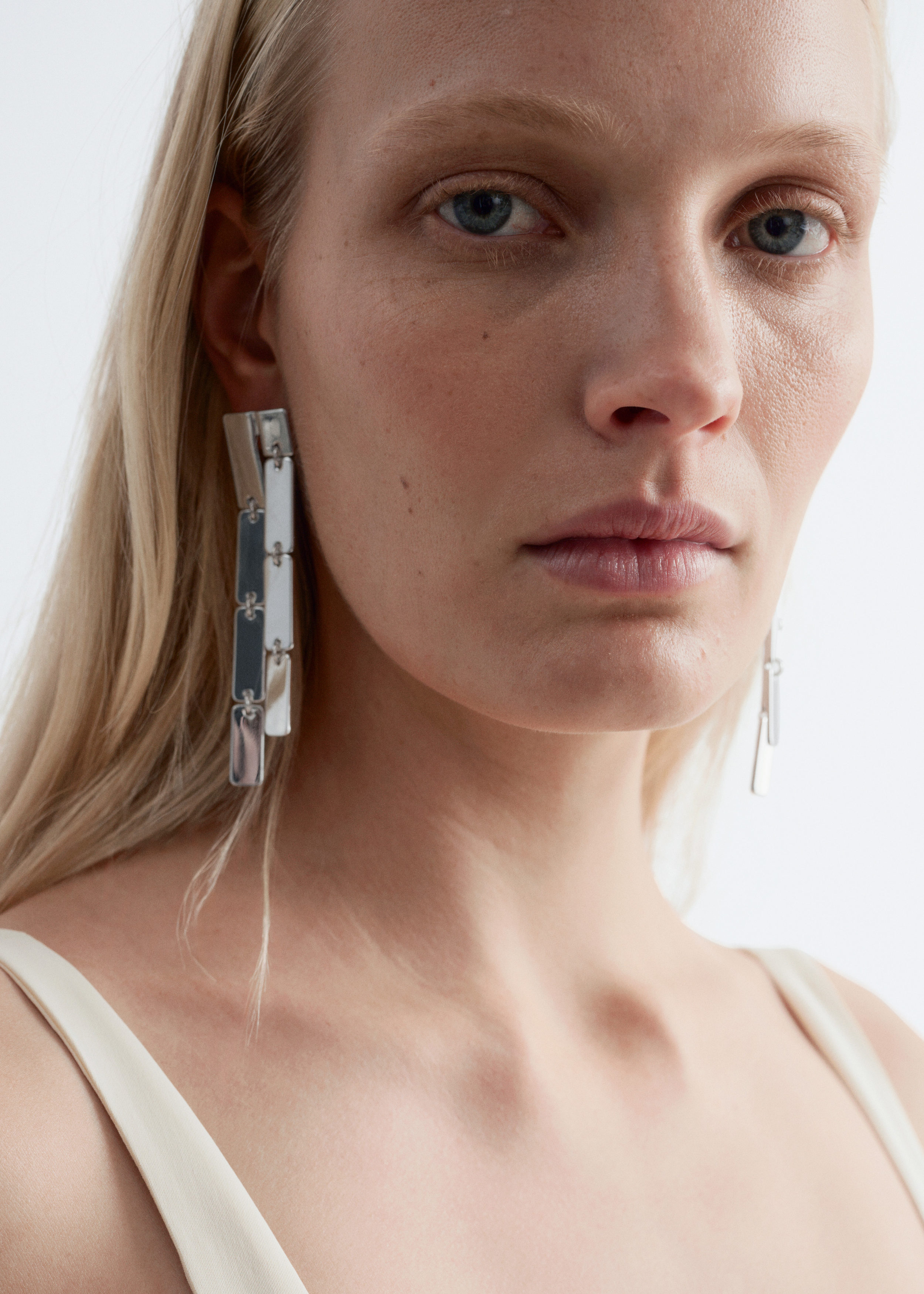 & Other Stories INTERLINKED PENDANT EARRINGS