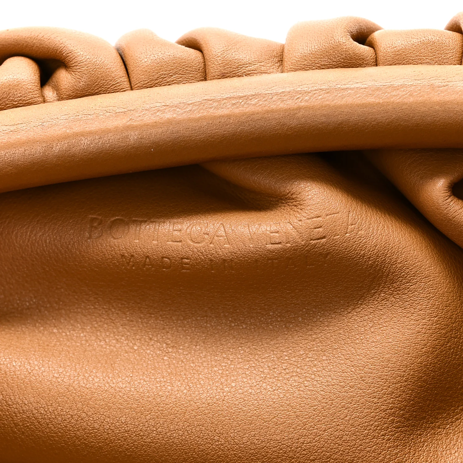 Calfskin Teen Pouch Caramel - Top Club