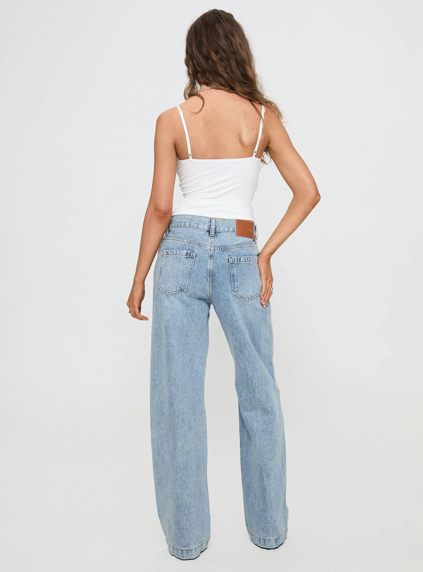 Anelli Low Rise Straight Leg Jeans Light Blue Wash