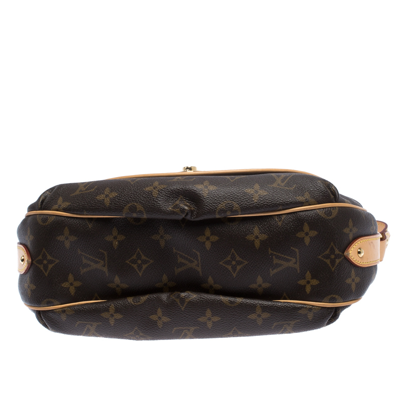 Louis Monogram Canvas Tulum Shoulder PM Bag size: 30*11*23 cm - Top Club