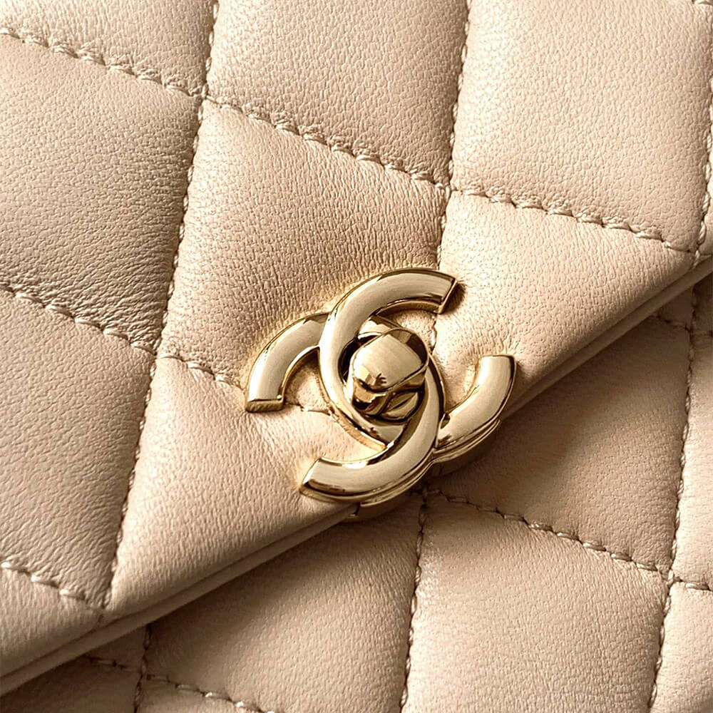 Chanel FLAP PHONE HOLDER WITH CHAIN(HIGH-END GRADE) - Top Club