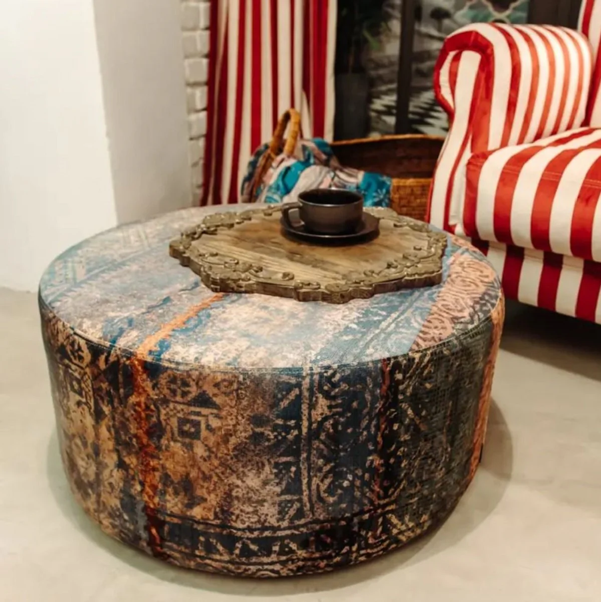 Luxury footstool multicolored Ø 75 x H. 30 cm - Round velvet stool - Living room furniture - Hotel furniture - Luxury furniture - Luxury furnishings