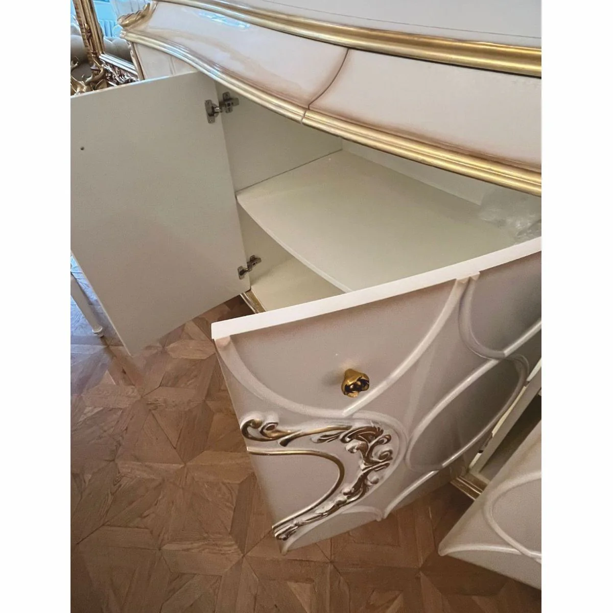 Luxury Baroque Sideboard White / Antique Gold 254 cm - Baroque Furniture
