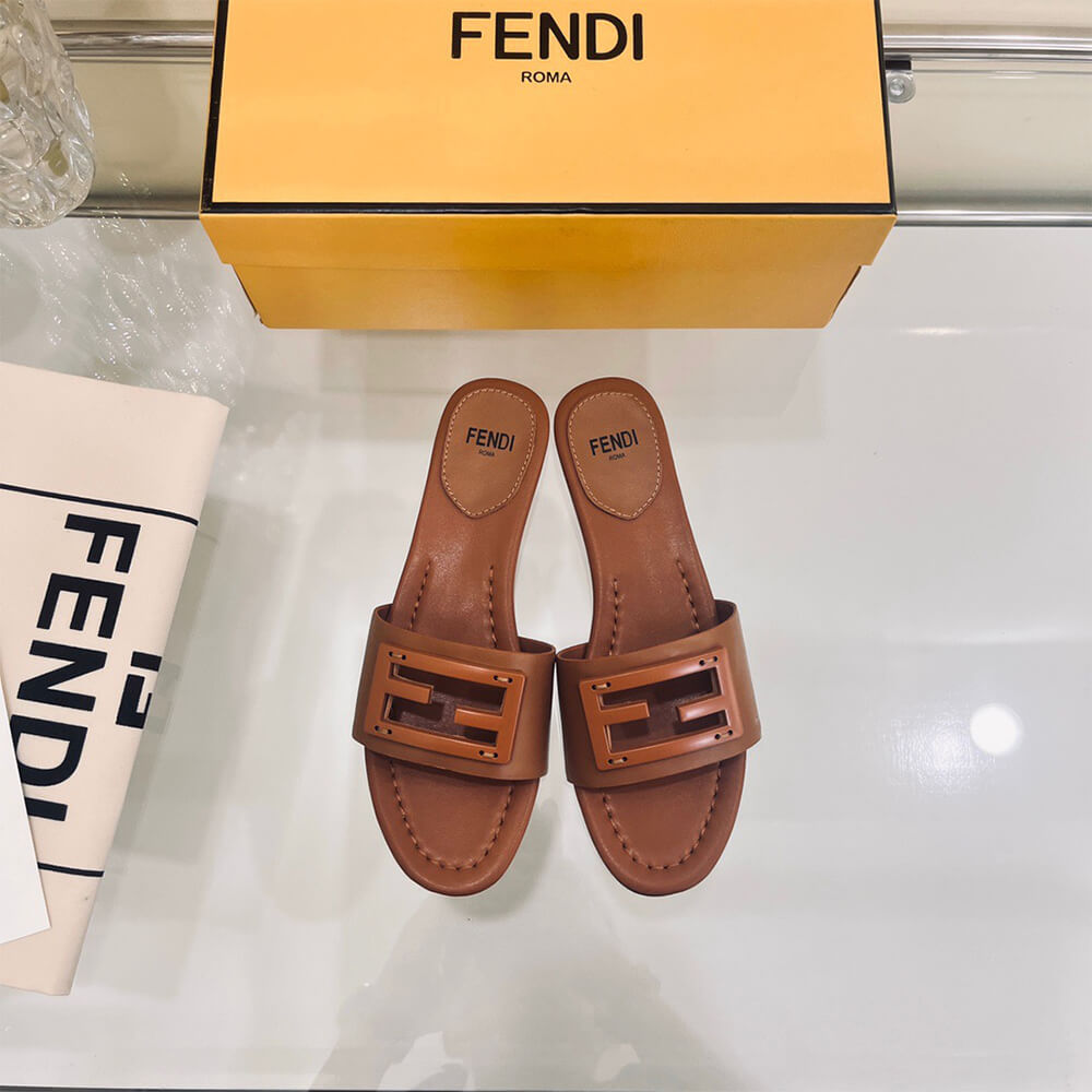 Fendi Baguette Slides - Top Club