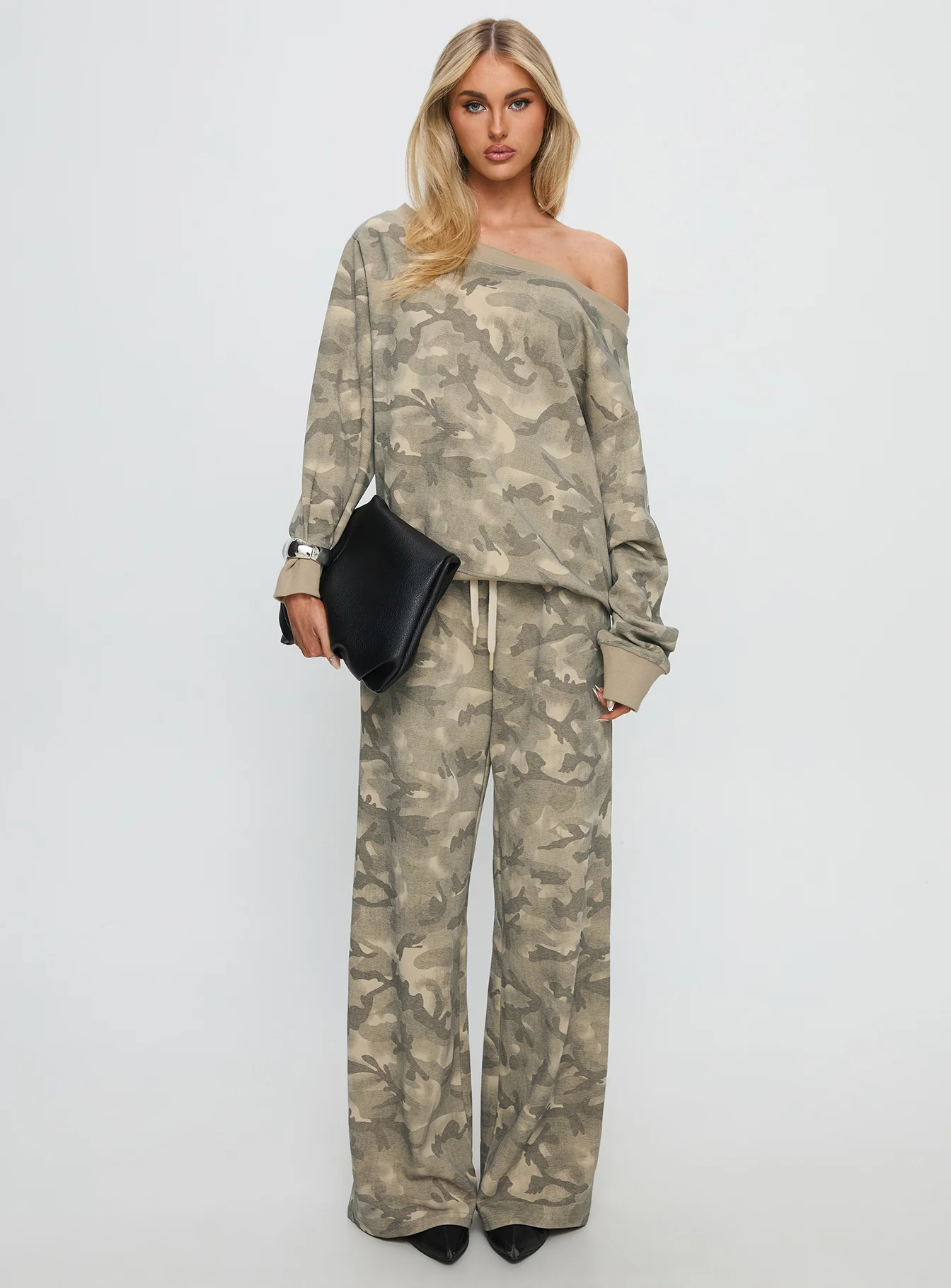 Wellness Off The Shoulder Jumper Washed Camo