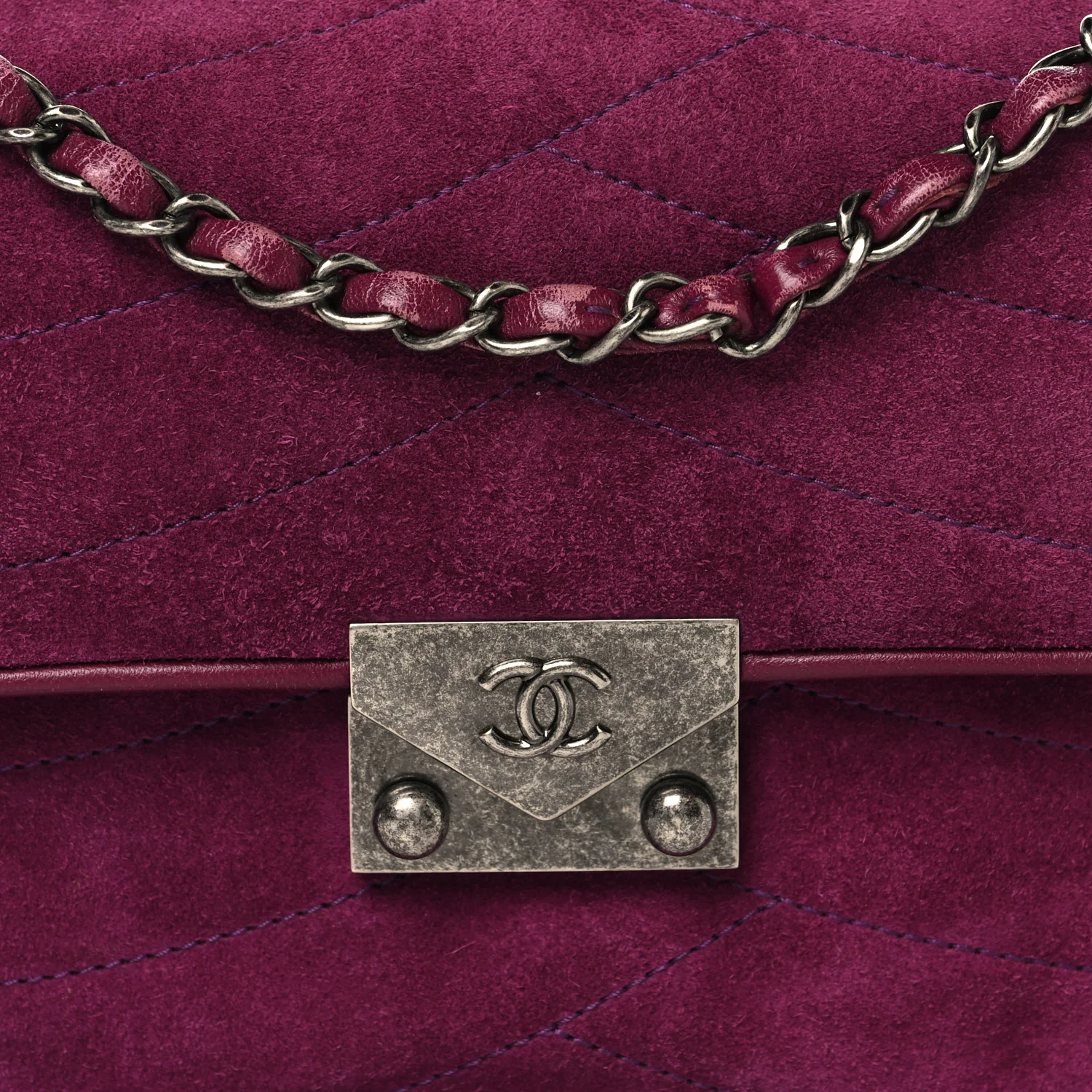 Suede Lambskin Scallop Quilted Medium Pagoda Flap Purple - Top Club