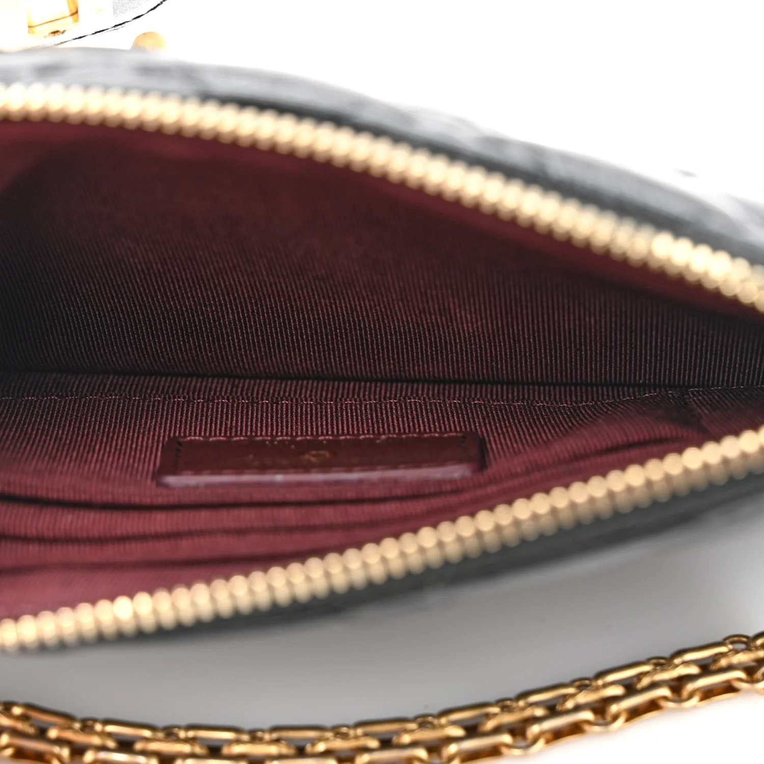Aged Calfskin Quilted Reissue Phone Holder With Chain Bag Black - Top Club