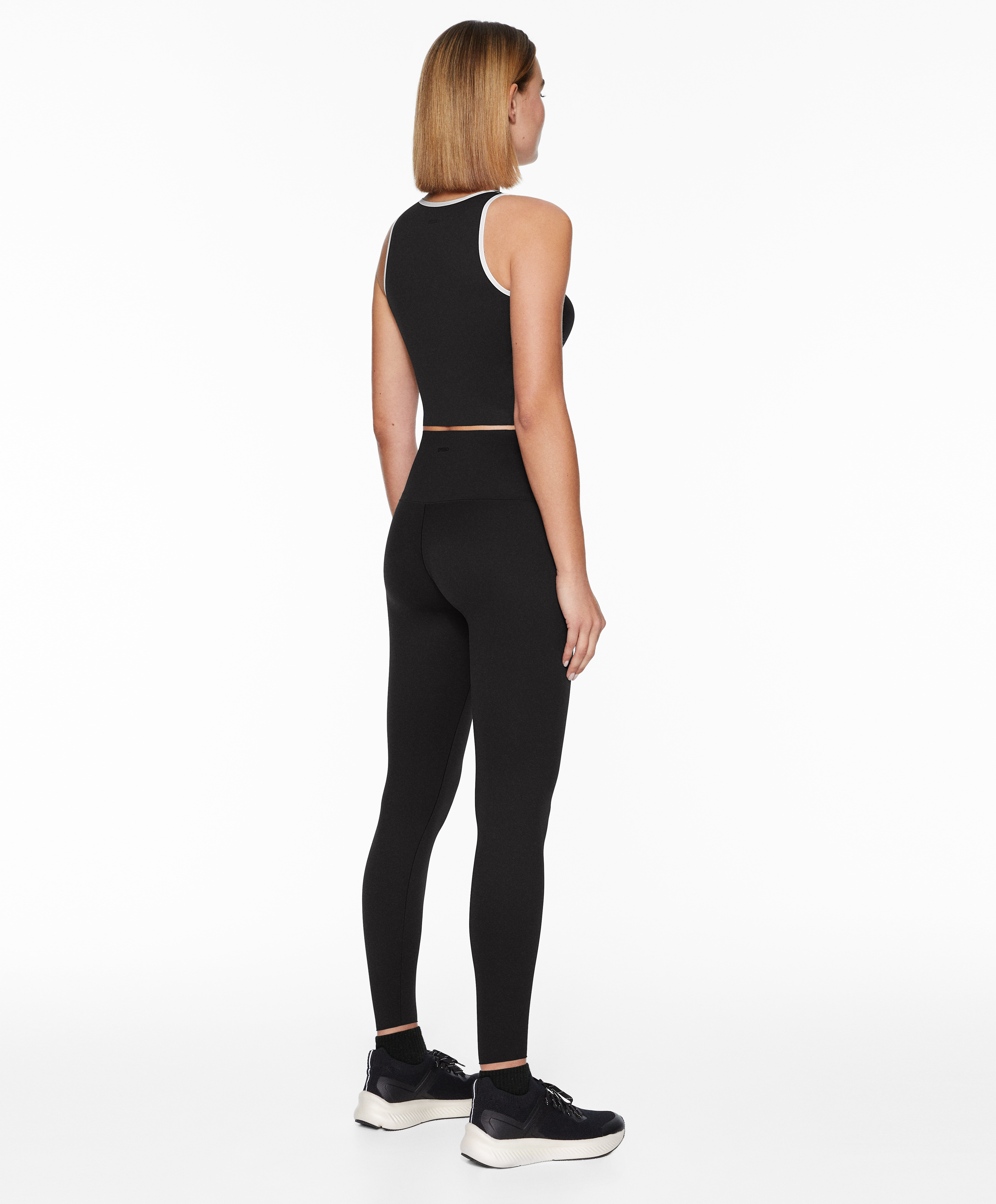 OYSHO Perfect-adapt piping tank top
