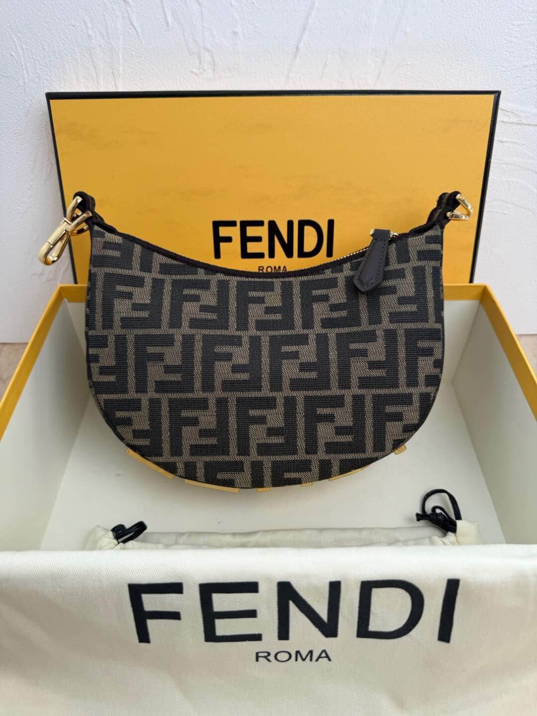 Fendigraphy Mini(HIGH-END GRADE) - Top Club