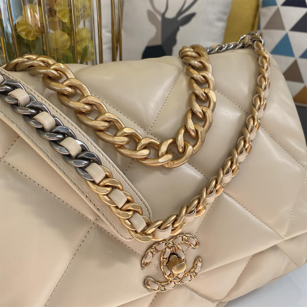 CHANEL 19 Maxi Handbag(HIGH-END GRADE) - Top Club
