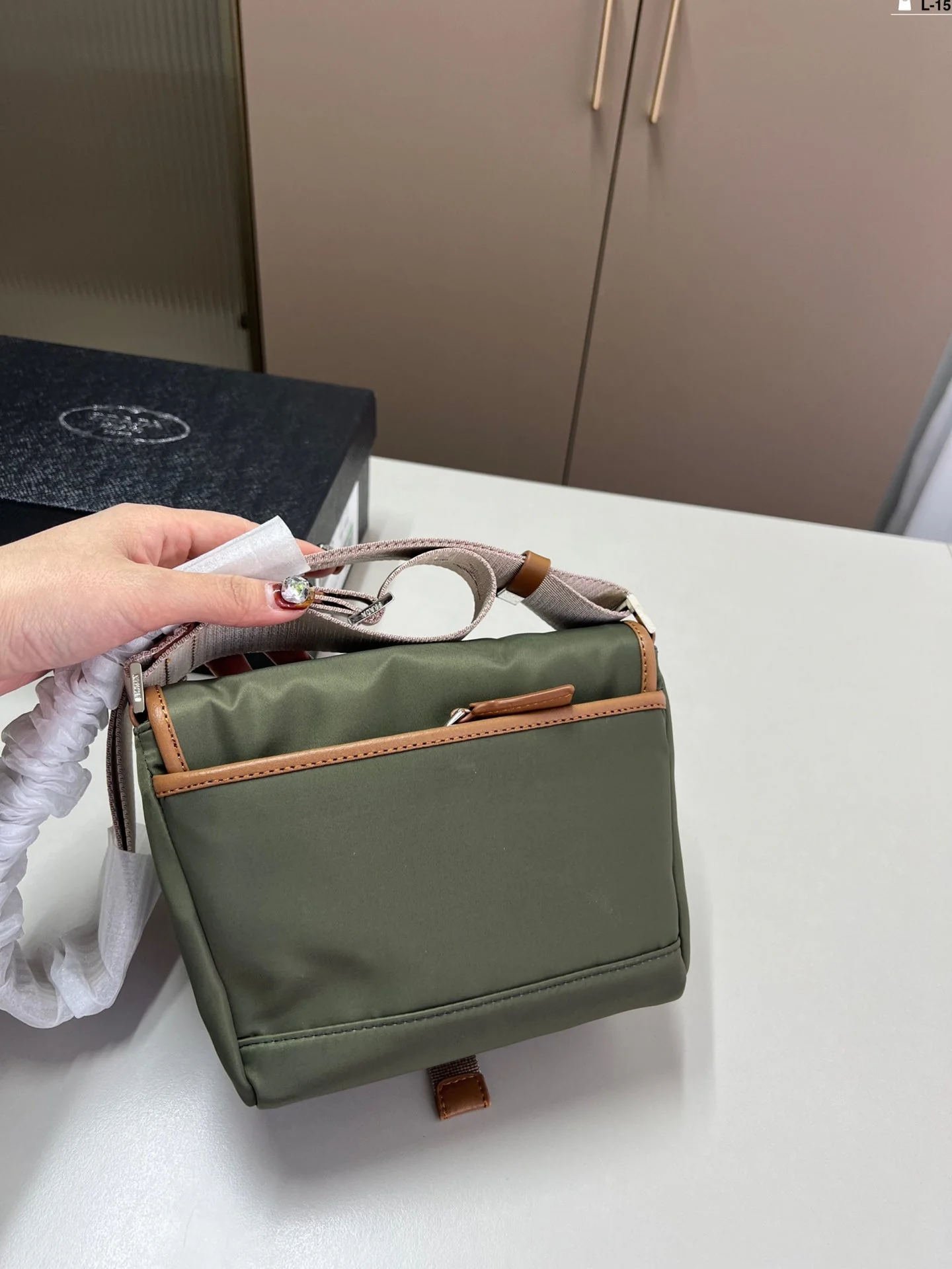 Prada Vintage Messenger Bag Crossbody 16x15cm - Top Club