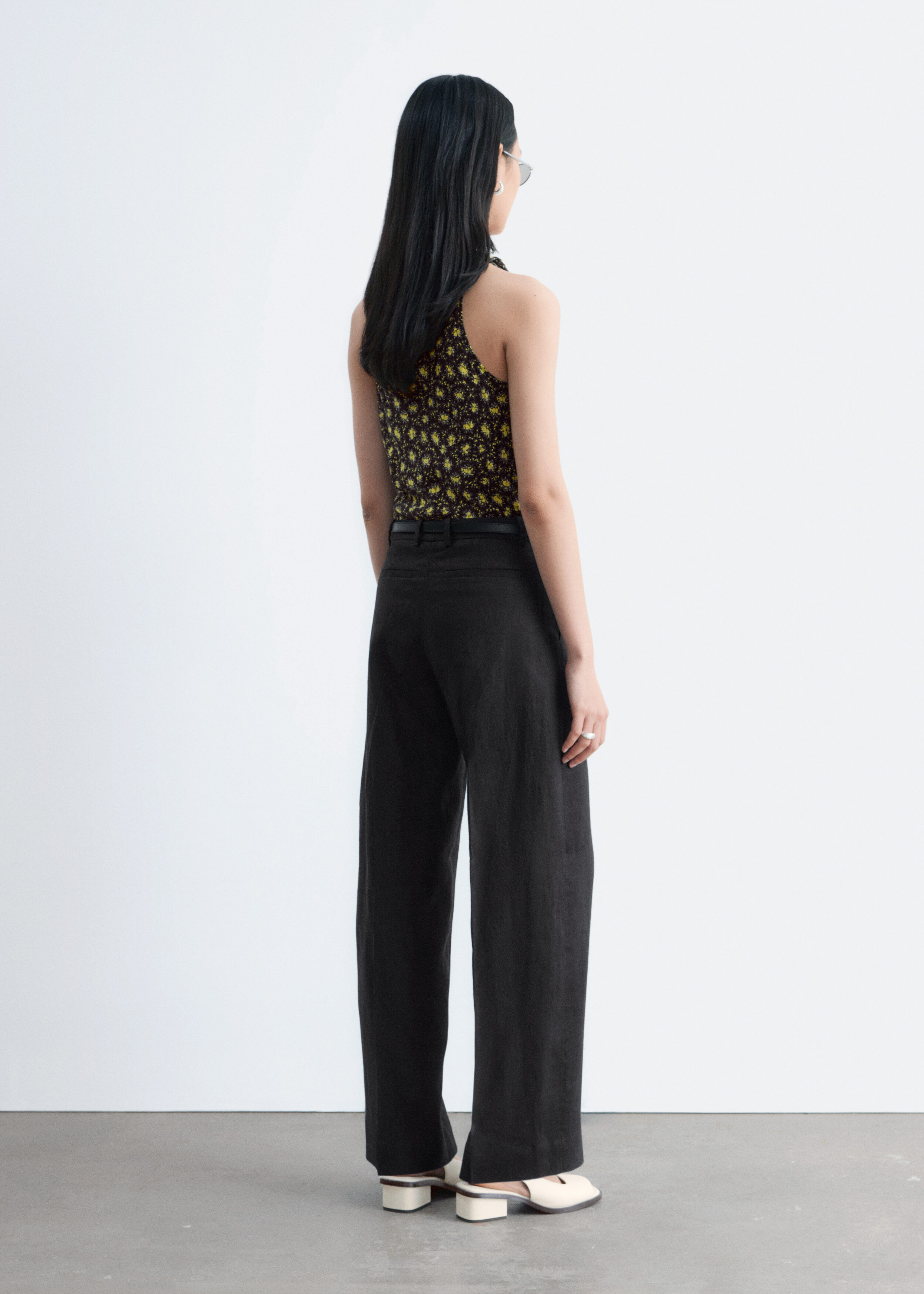 & Other Stories TAILORED LINEN TROUSERS
