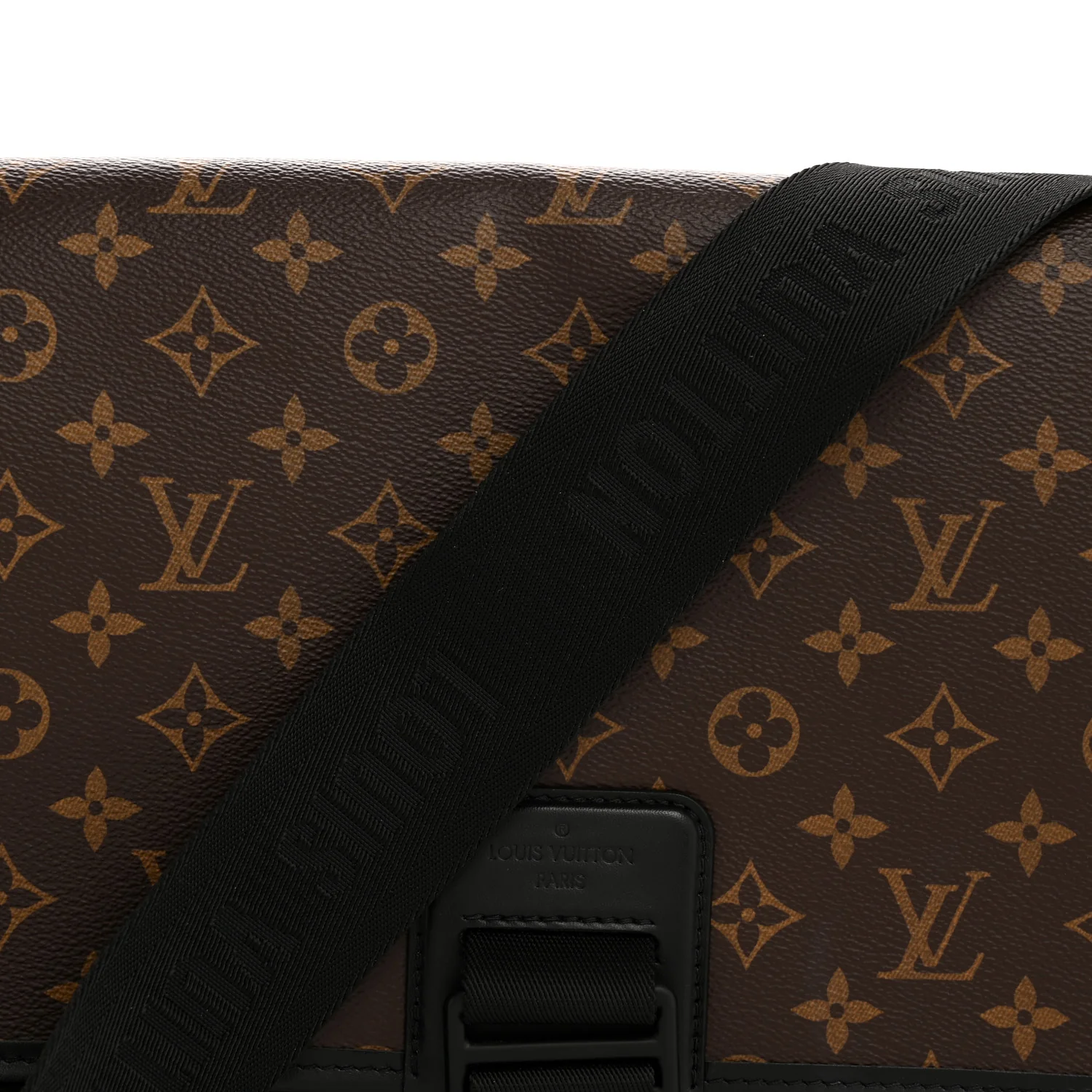 Monogram Macassar Archy Messenger GM - Top Club