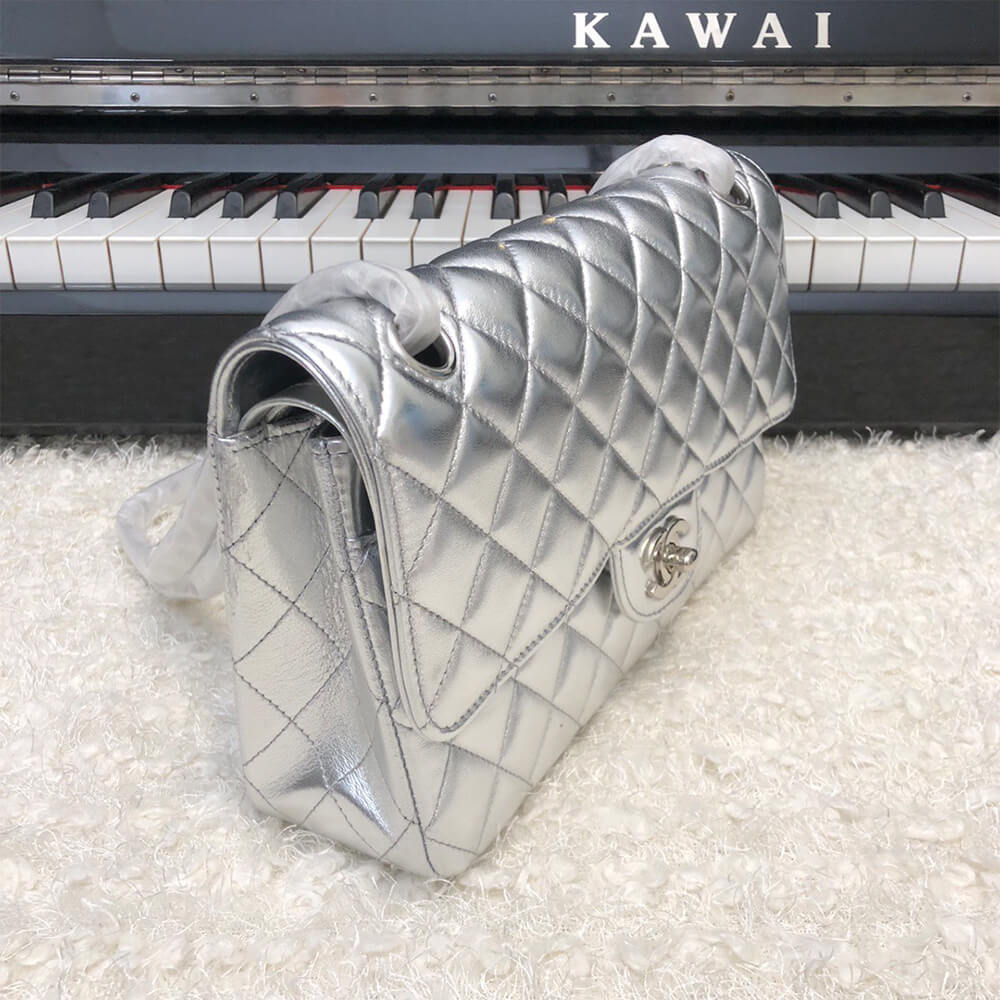 CHANEL Classic Flap Medium(High-end Grade) - Top Club