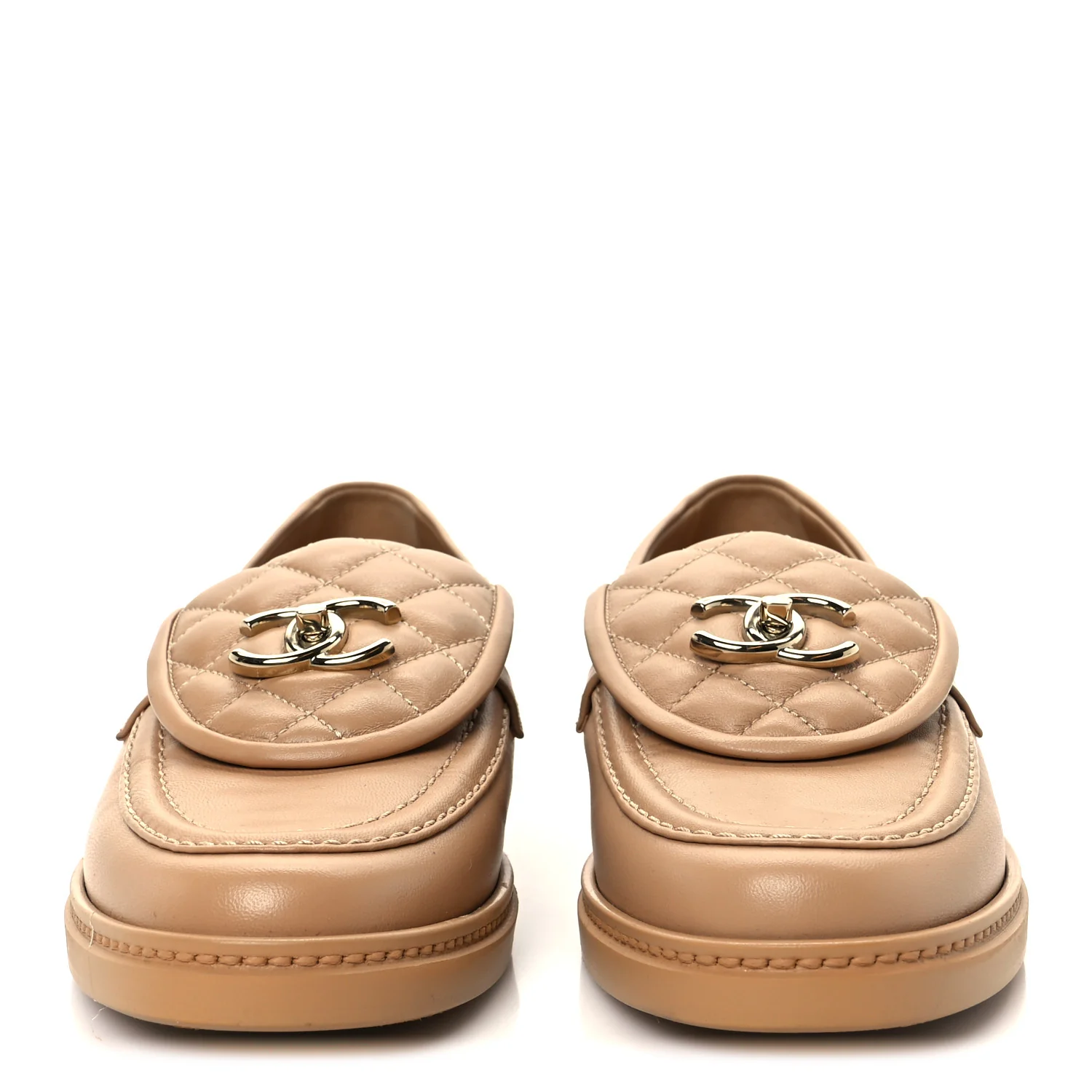Lambskin Quilted CC Turnlock Moccasins 38 Beige - Top Club