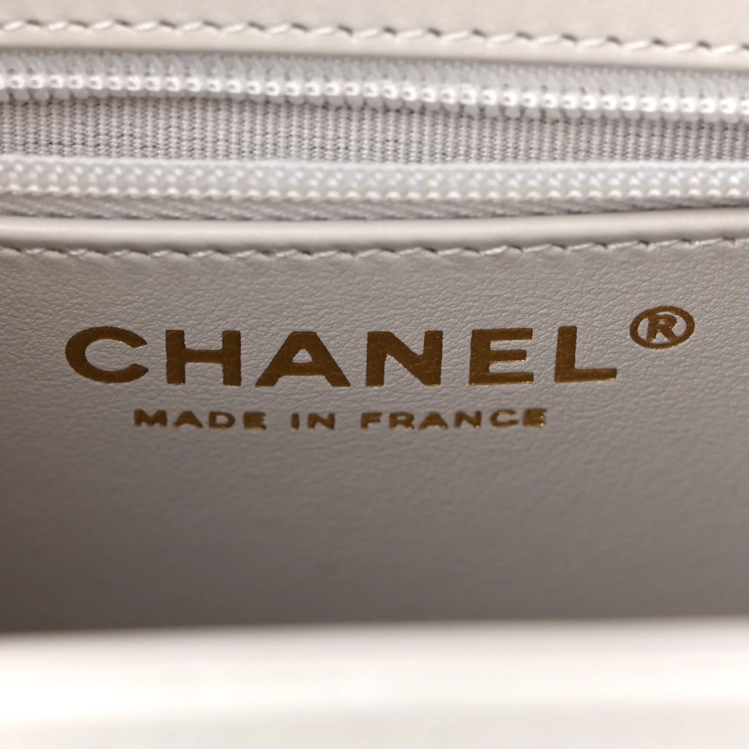 Shiny Aged Calfskin Quilted Nano Kelly Shopper Light Grey - Top Club