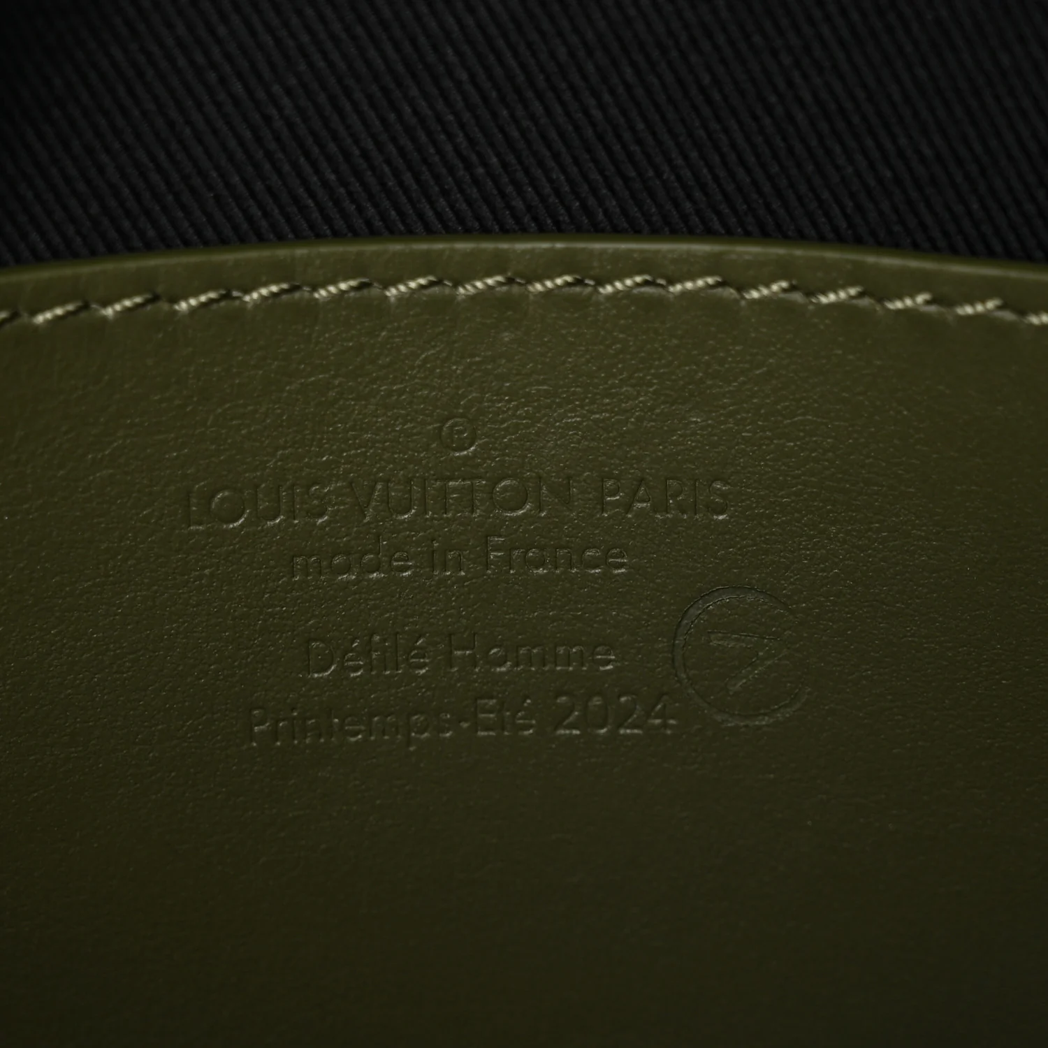 Damoflage LV Trail Wearable Wallet Green - Top Club