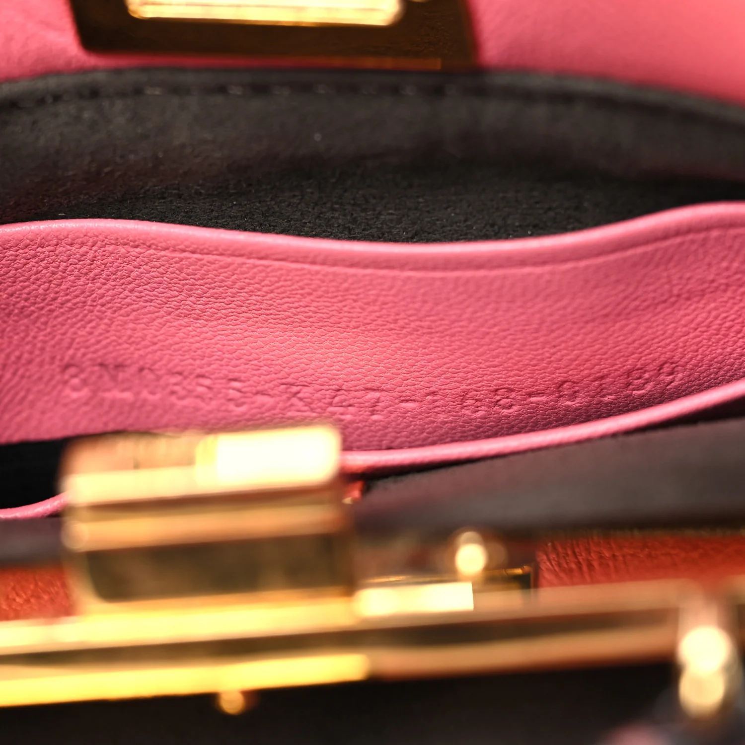 Shiny Nappa Micro Peekaboo Iconic Satchel  Rosa Fluo - Top Club
