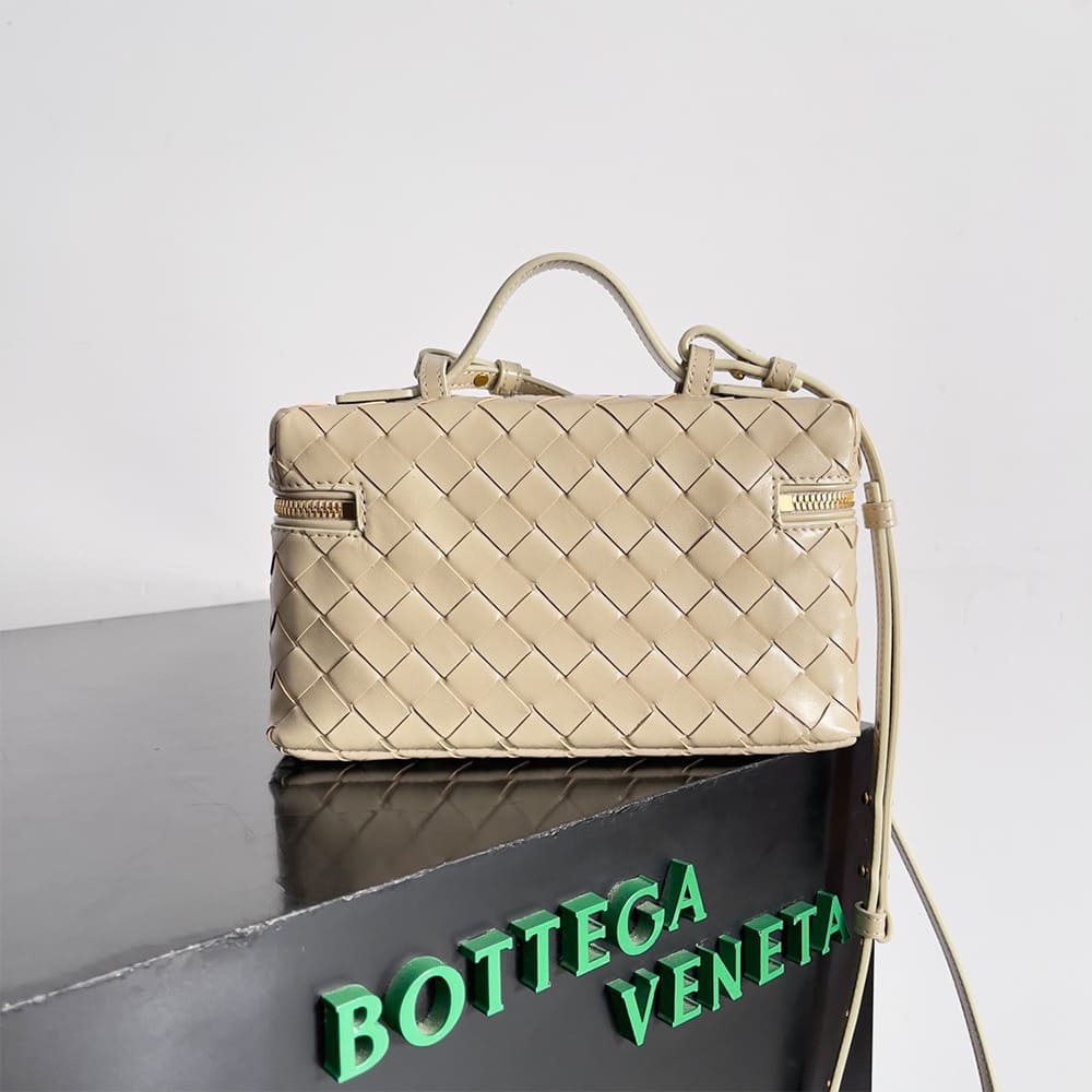 Bottega Veneta Bang Bang Vanity Case(high-end grade) - Top Club