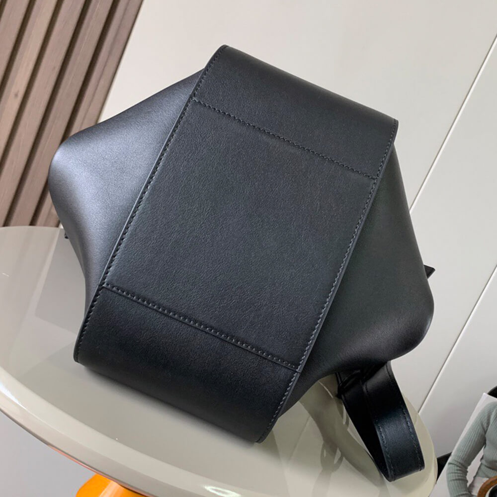 LOEWE Small Hammock bag in classic calfskin - Top Club